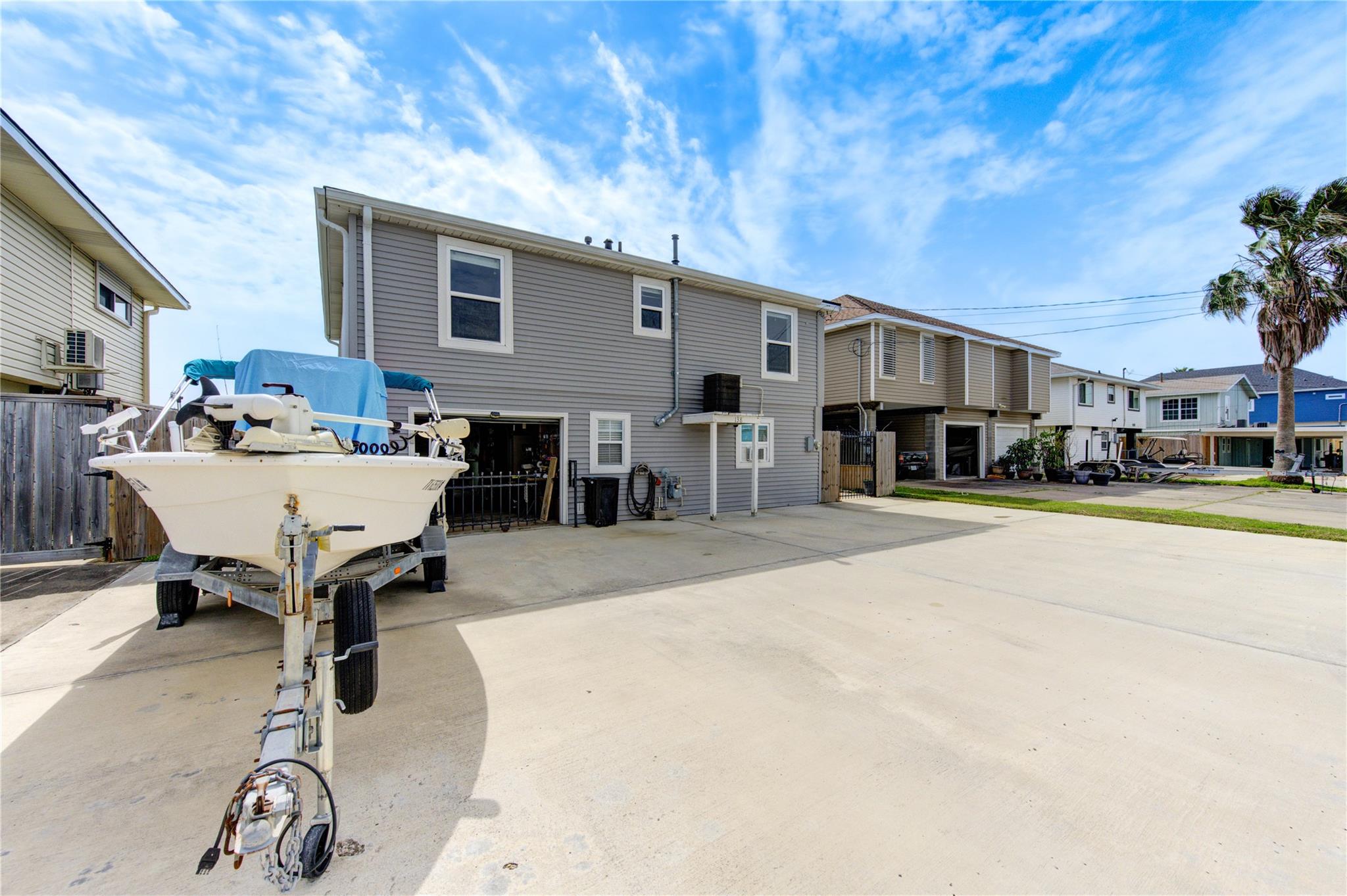 138 Tarpon St, Bayou Vista, TX 77563 photo
