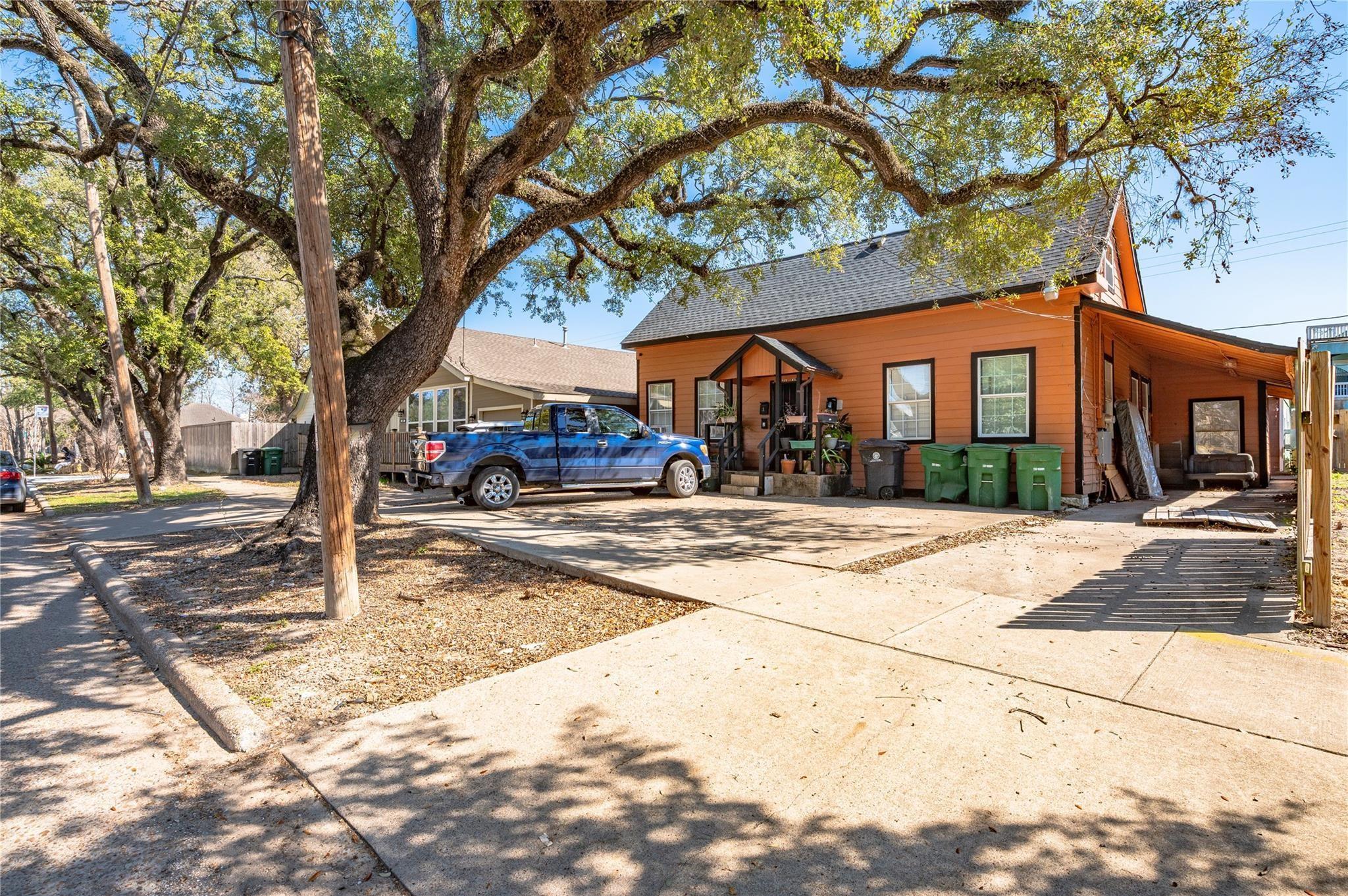 307 York St, Houston, TX 77003 photo