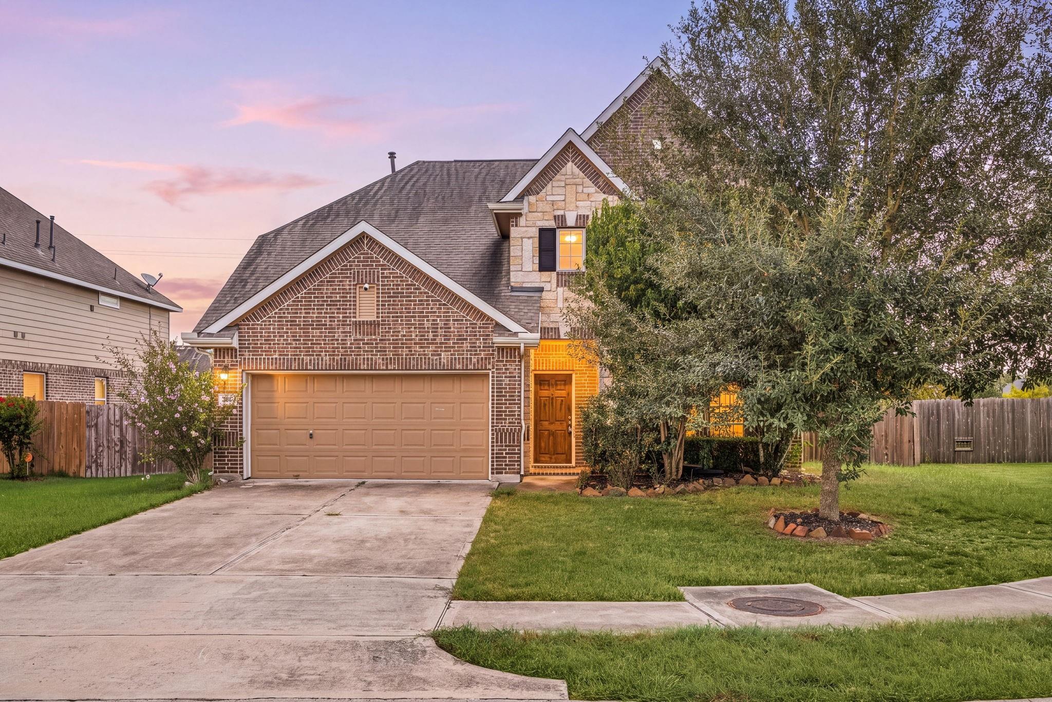 3515 Curley Maple Dr, Pearland, TX 77584
