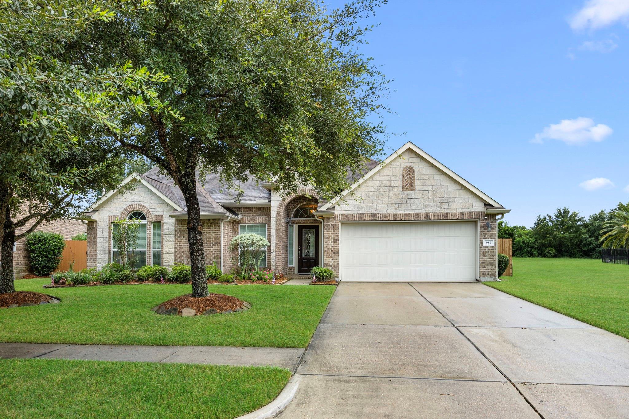 987 Astoria Ln, League City, TX 77573 photo