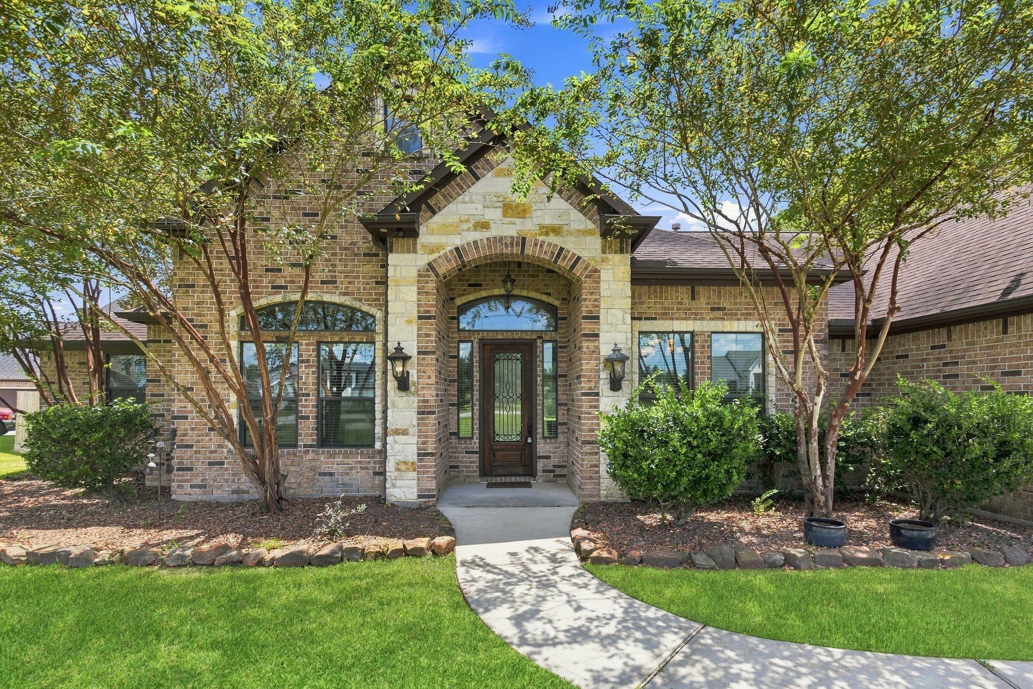 18840 Serene Water Dr, Montgomery, TX 77356
