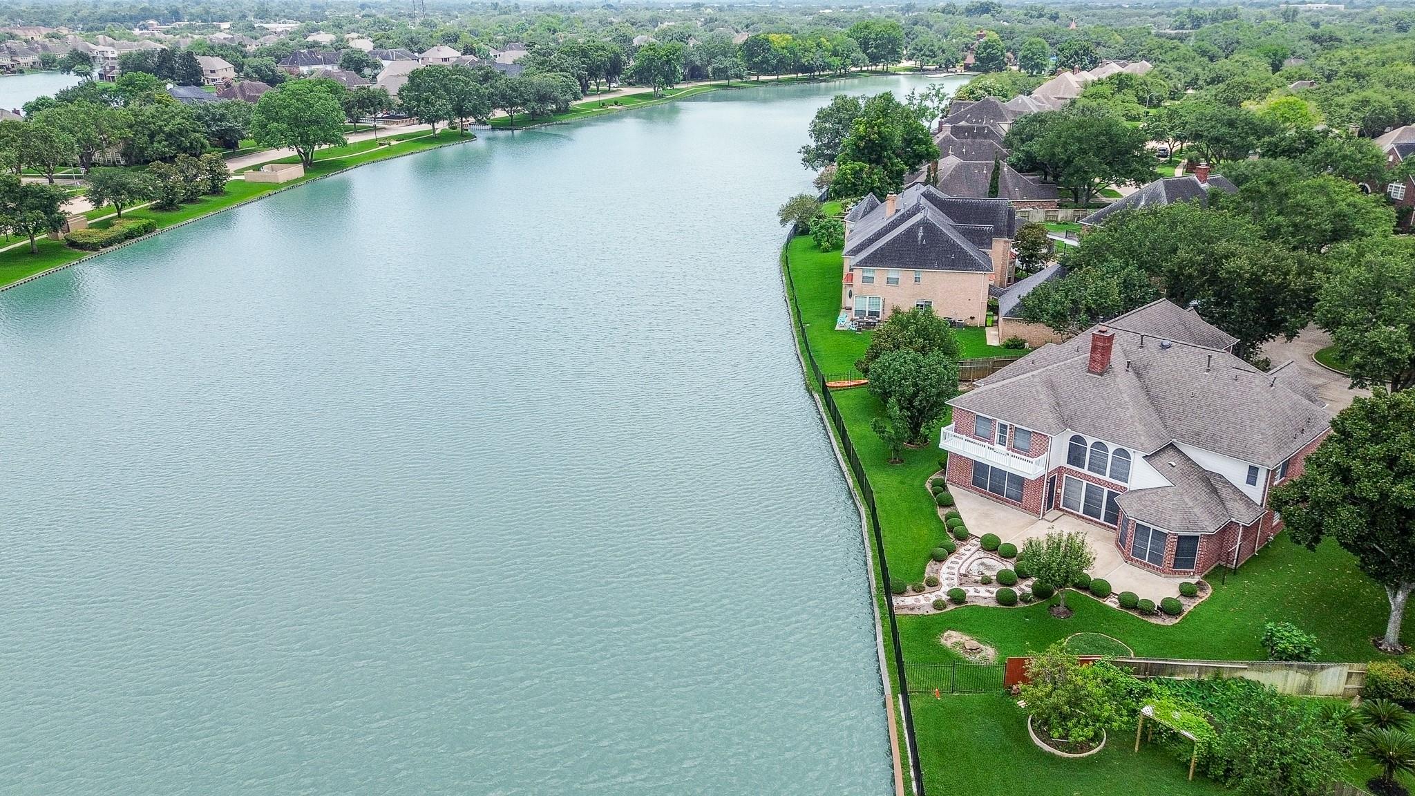 4202 Lakewood Ct, Missouri City, TX 77459 photo
