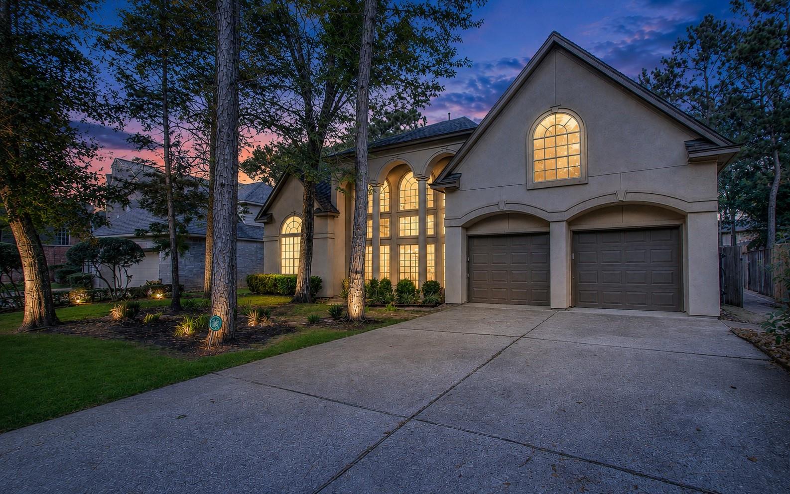 110 Capstone Cir, The Woodlands, TX 77381