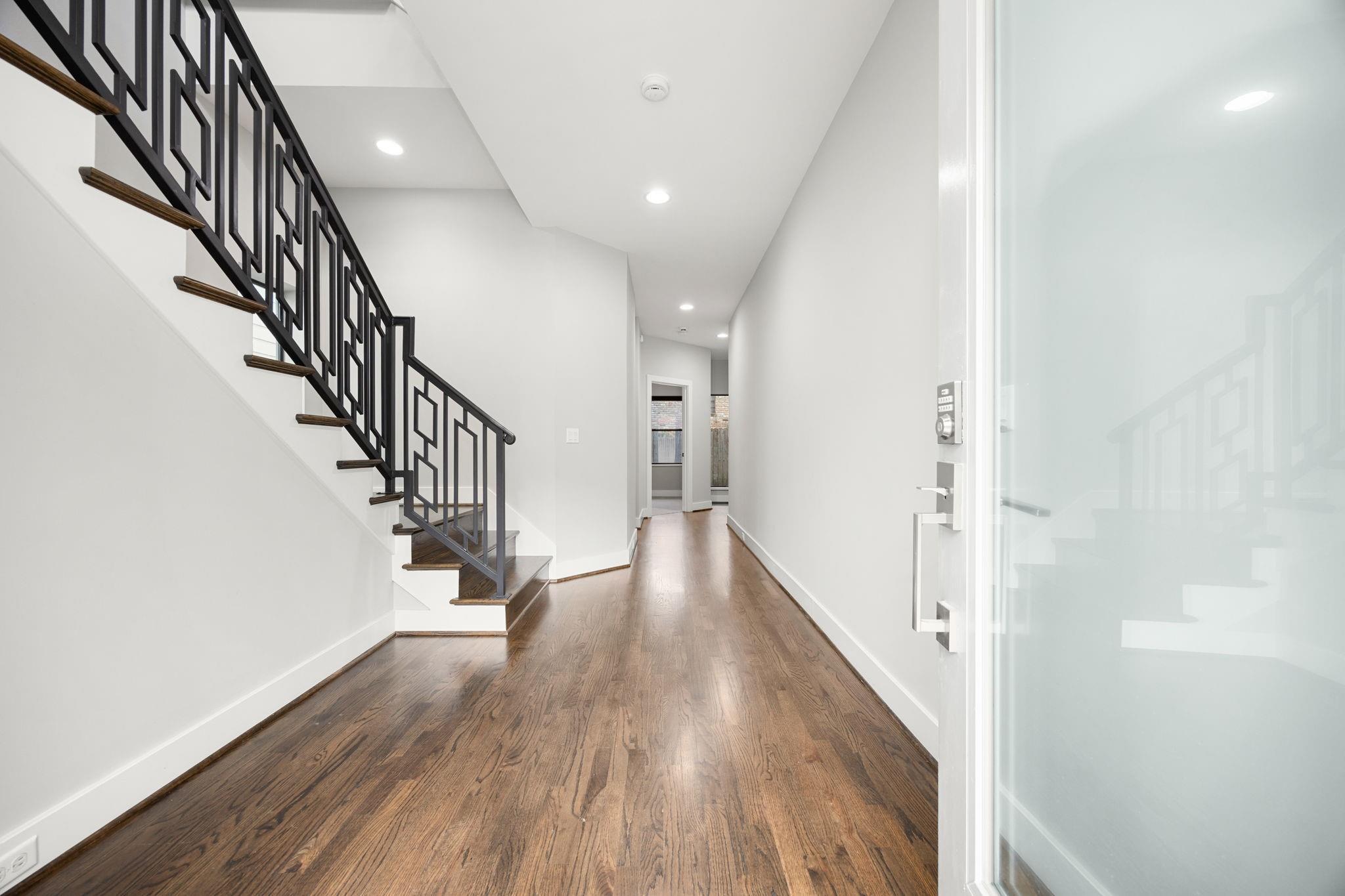 307 Knox St, Houston, TX 77007 photo