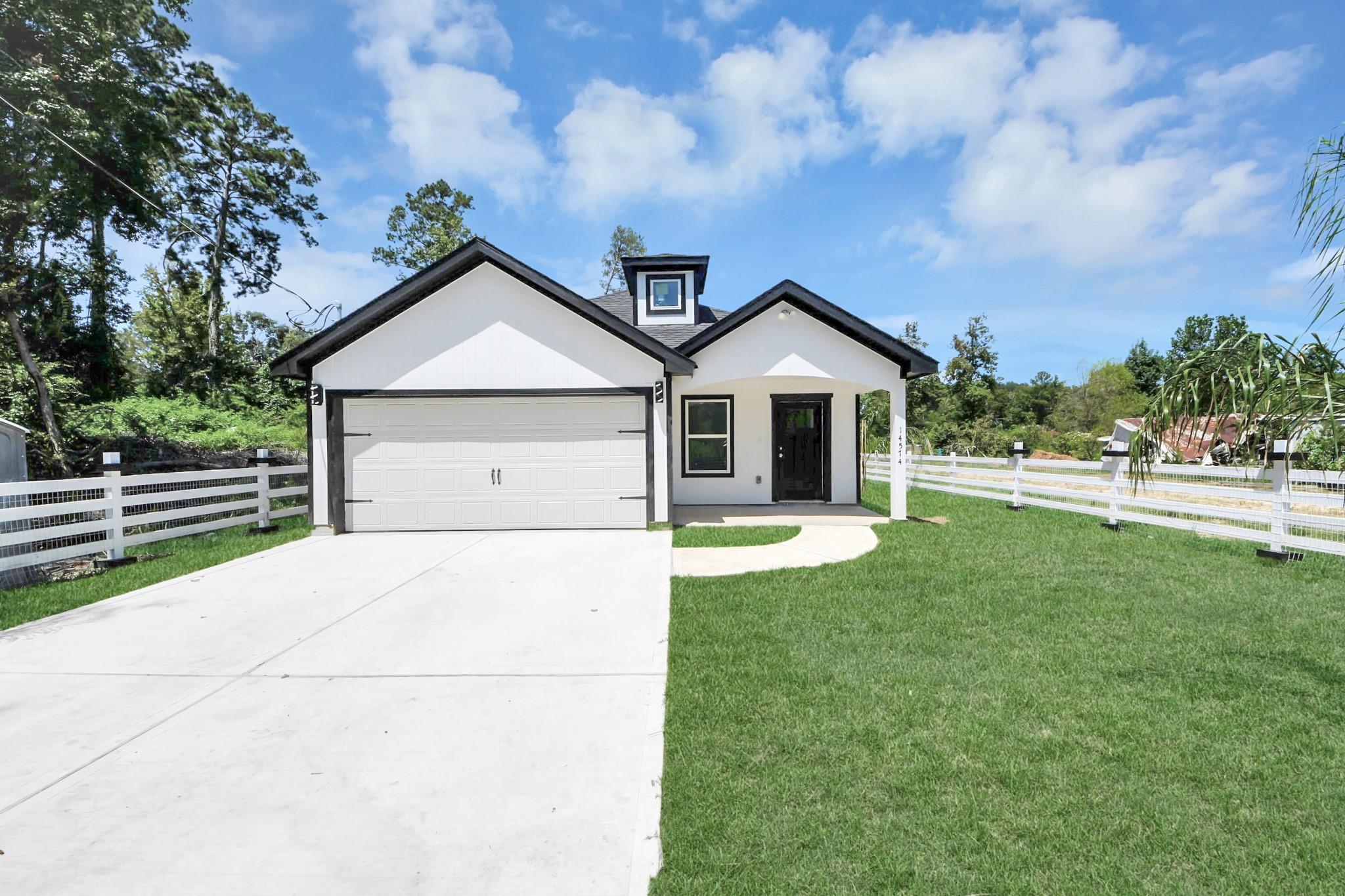 14574 Half Circle St, Splendora, TX 77372 photo