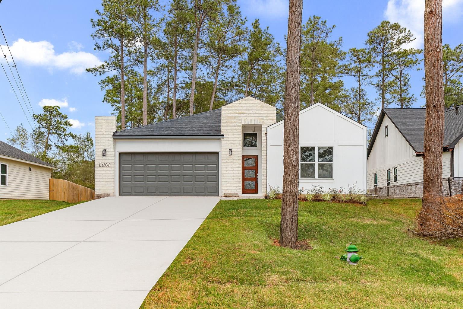 12161 La Salle River Rd, Conroe, TX 77304 photo