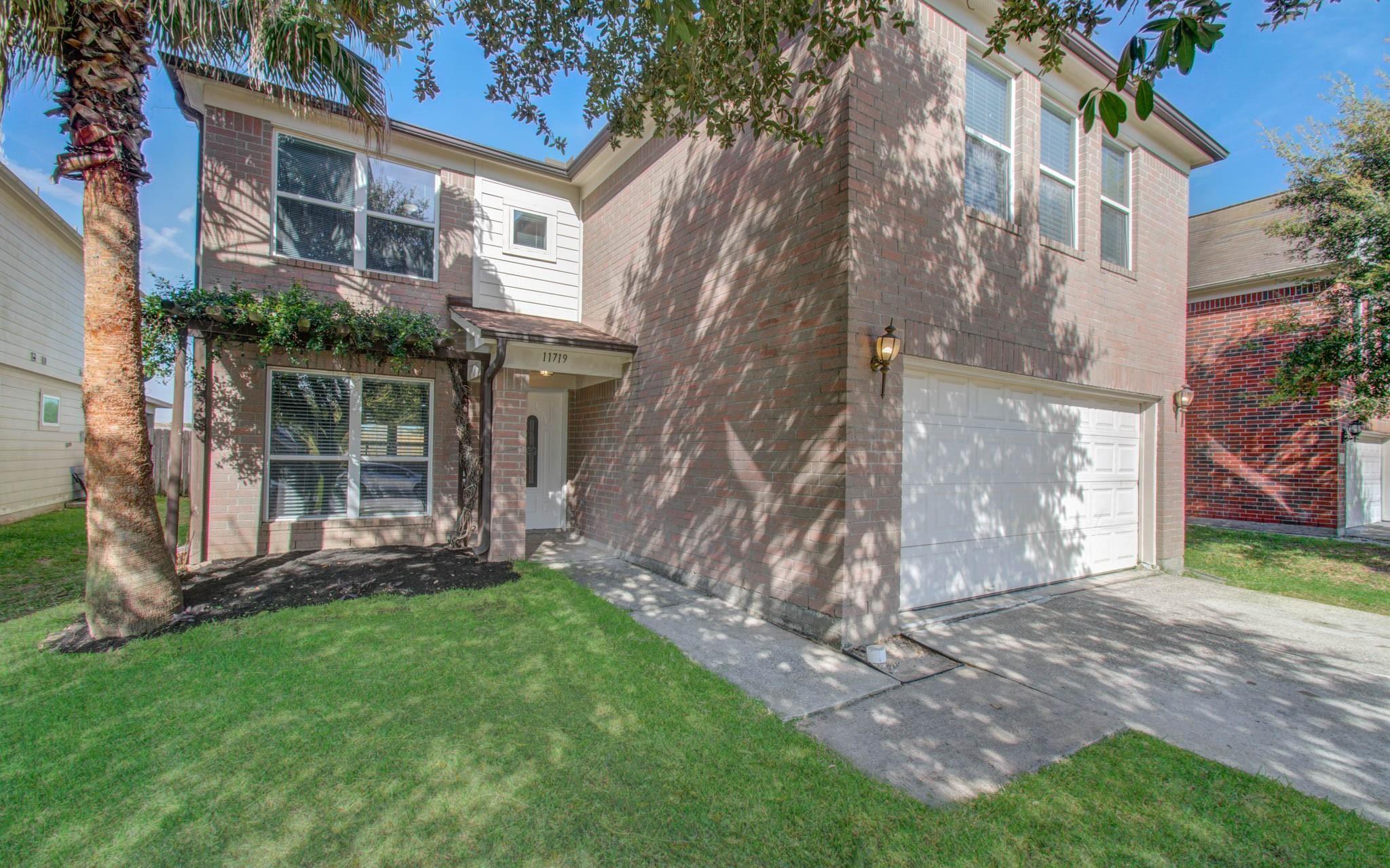 11719 Cabot Hill St, Houston, TX 77044