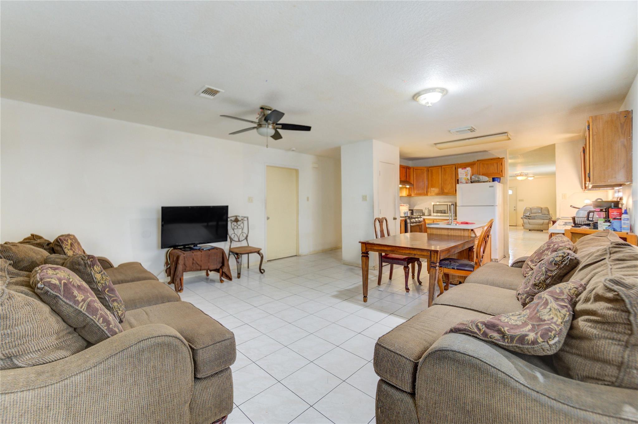 3807 Crandon St, Houston, TX 77026 photo