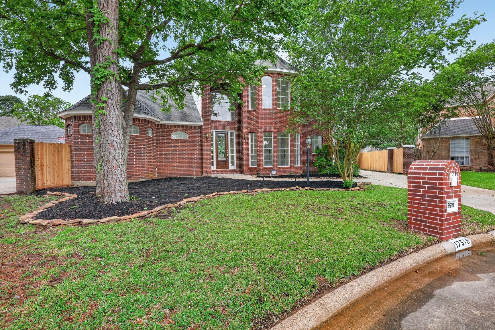 17519 Shelburne Ln, Spring, TX 77379 photo