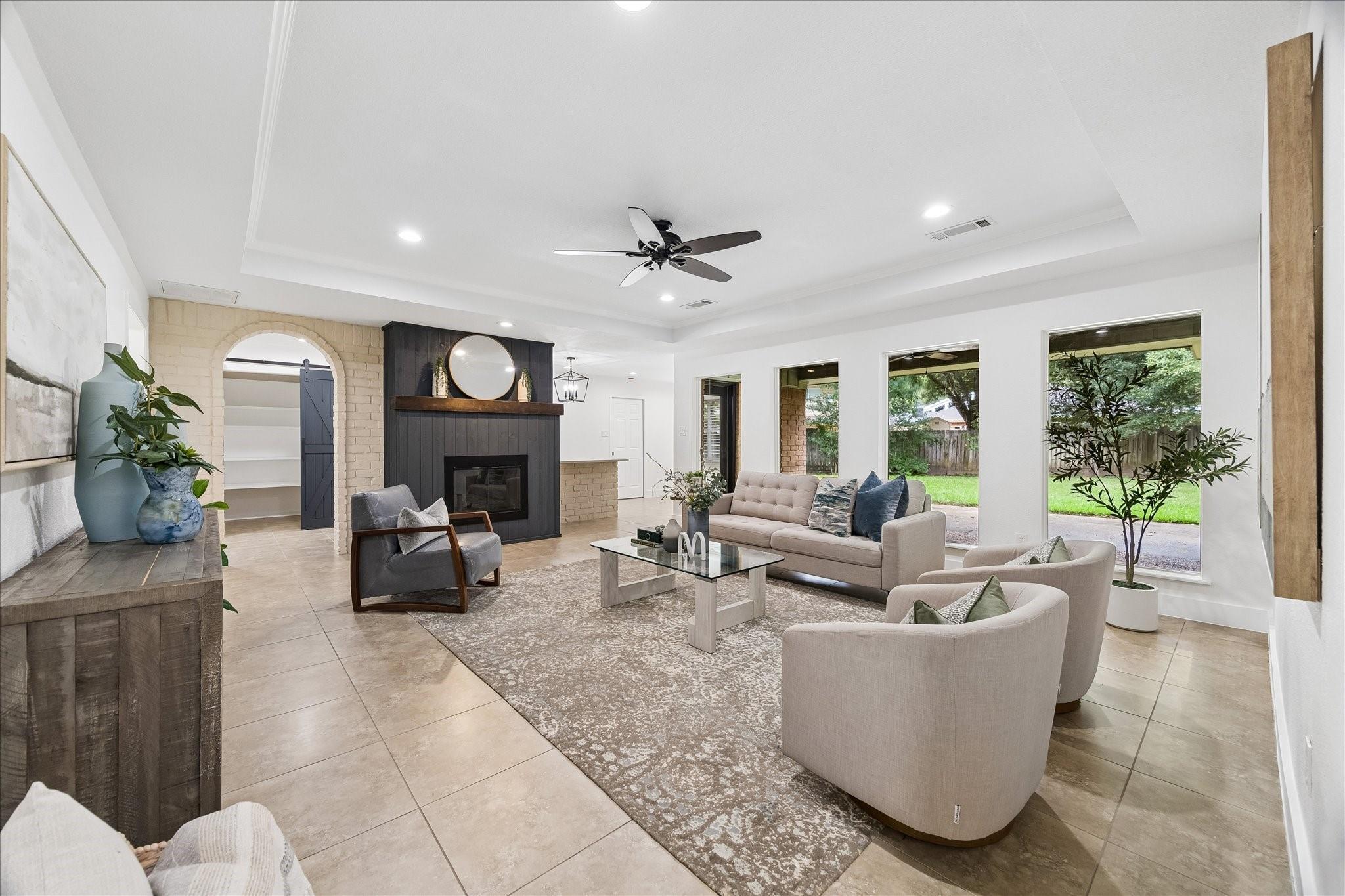 27269 E Lana Ln, Conroe, TX 77385 photo