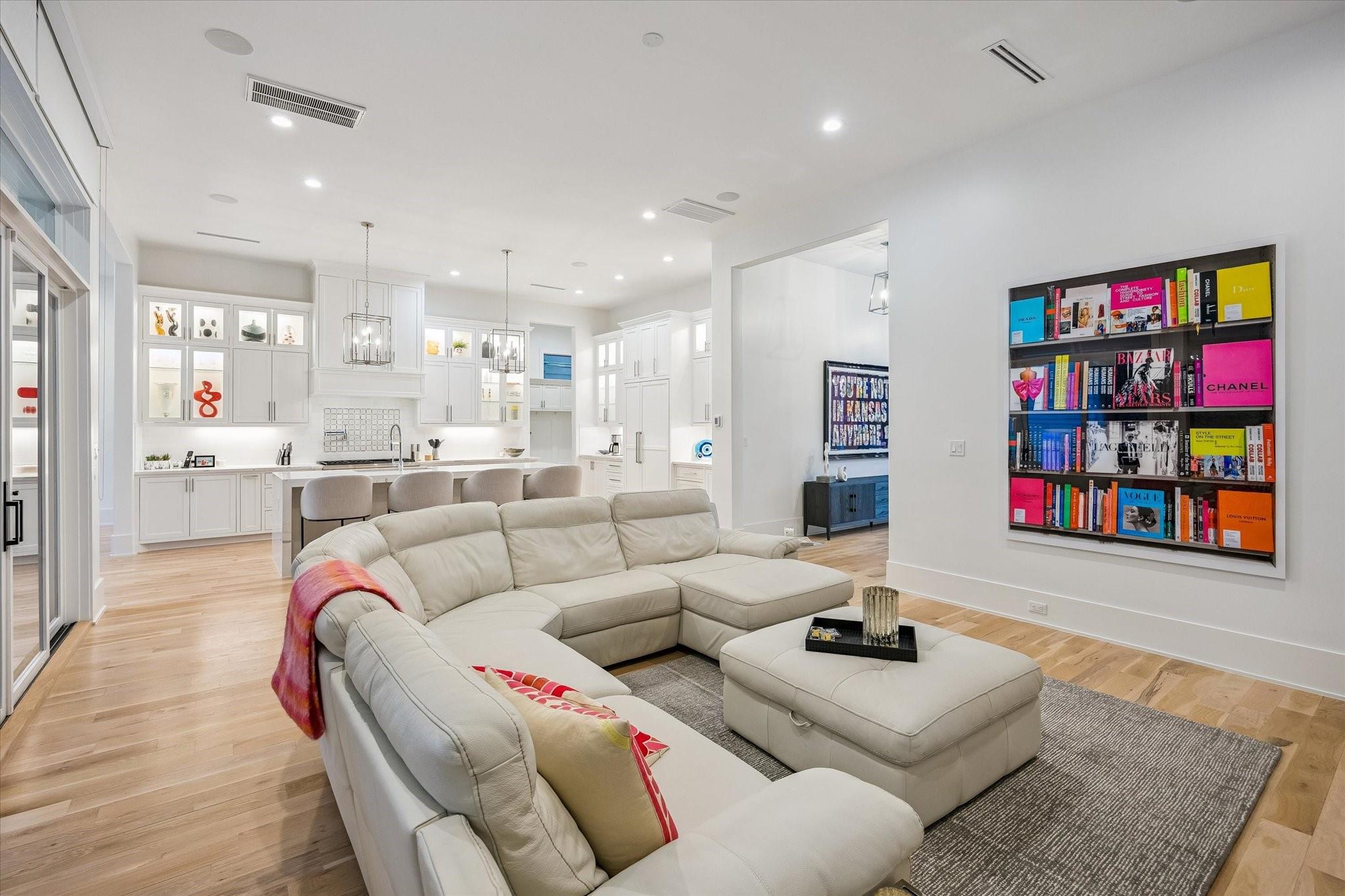 2215 Driscoll St, Houston, TX 77019 photo