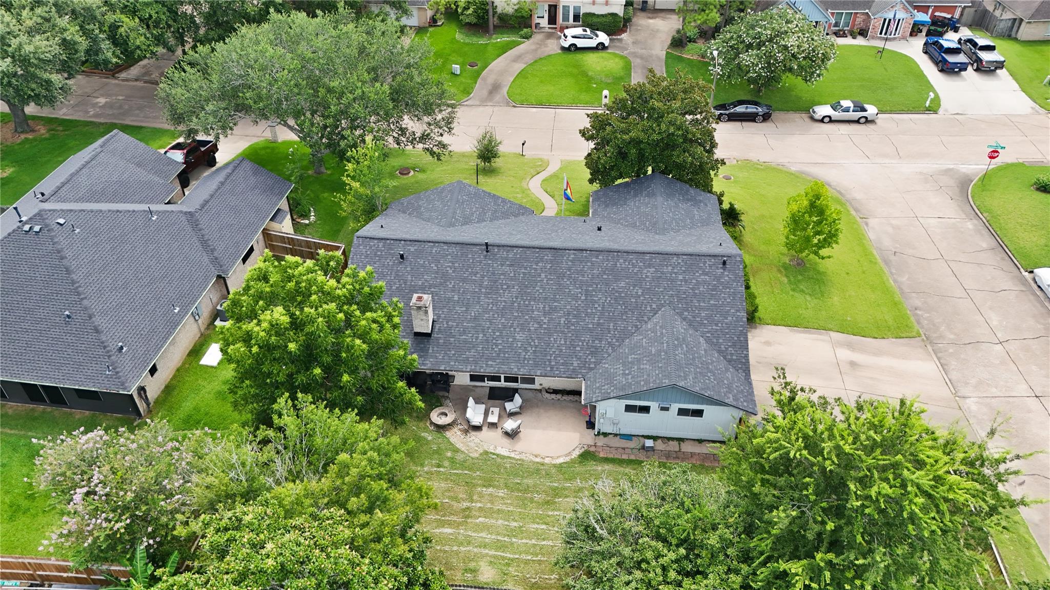 5451 Appleblossom Ln, Friendswood, TX 77546 photo