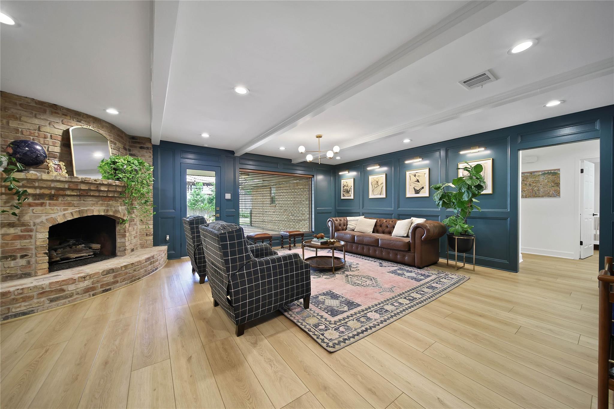 2415 Brookmere Dr, Houston, TX 77008 photo