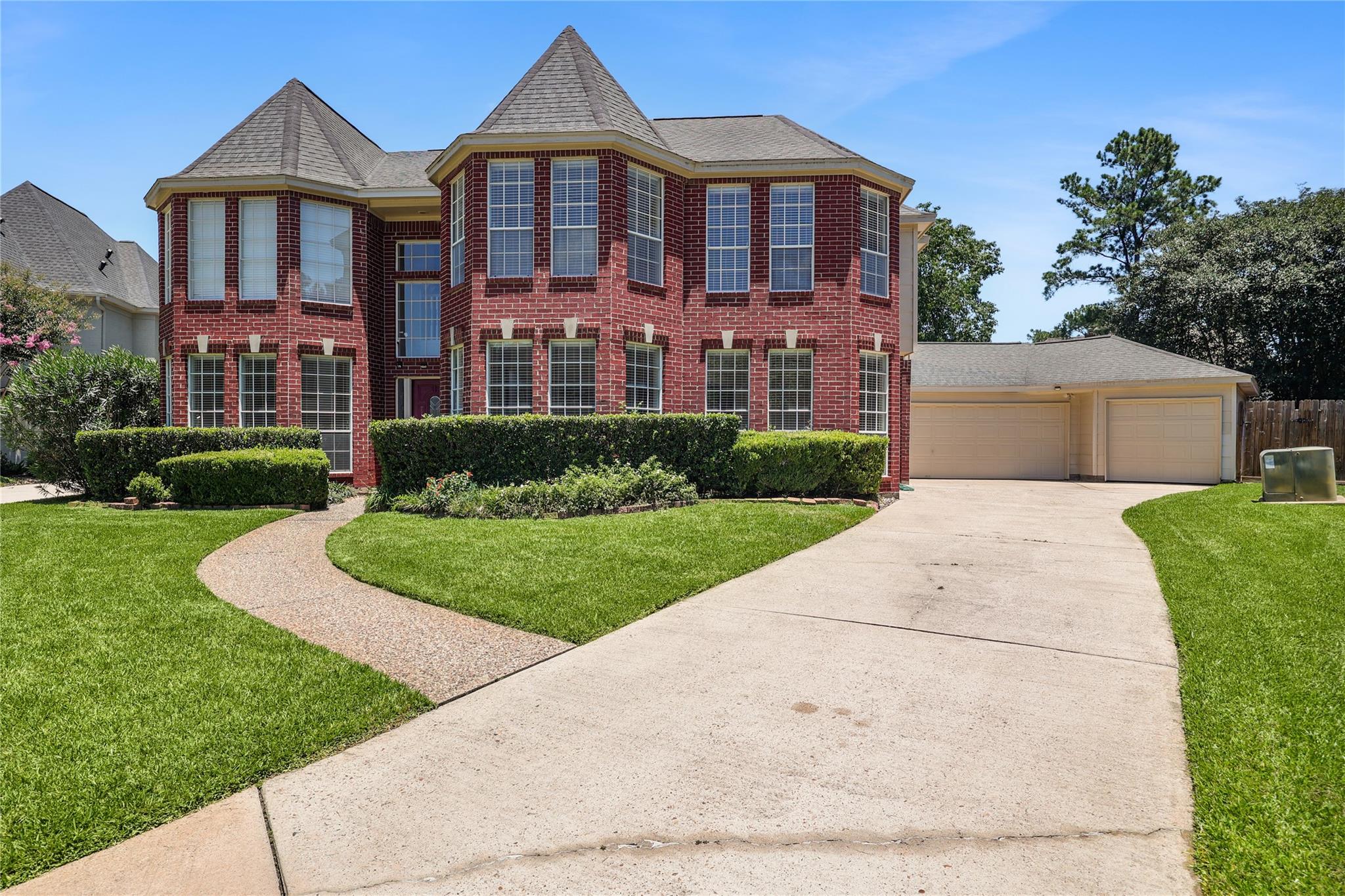 17210 Silverthorne Ln, Spring, TX 77379