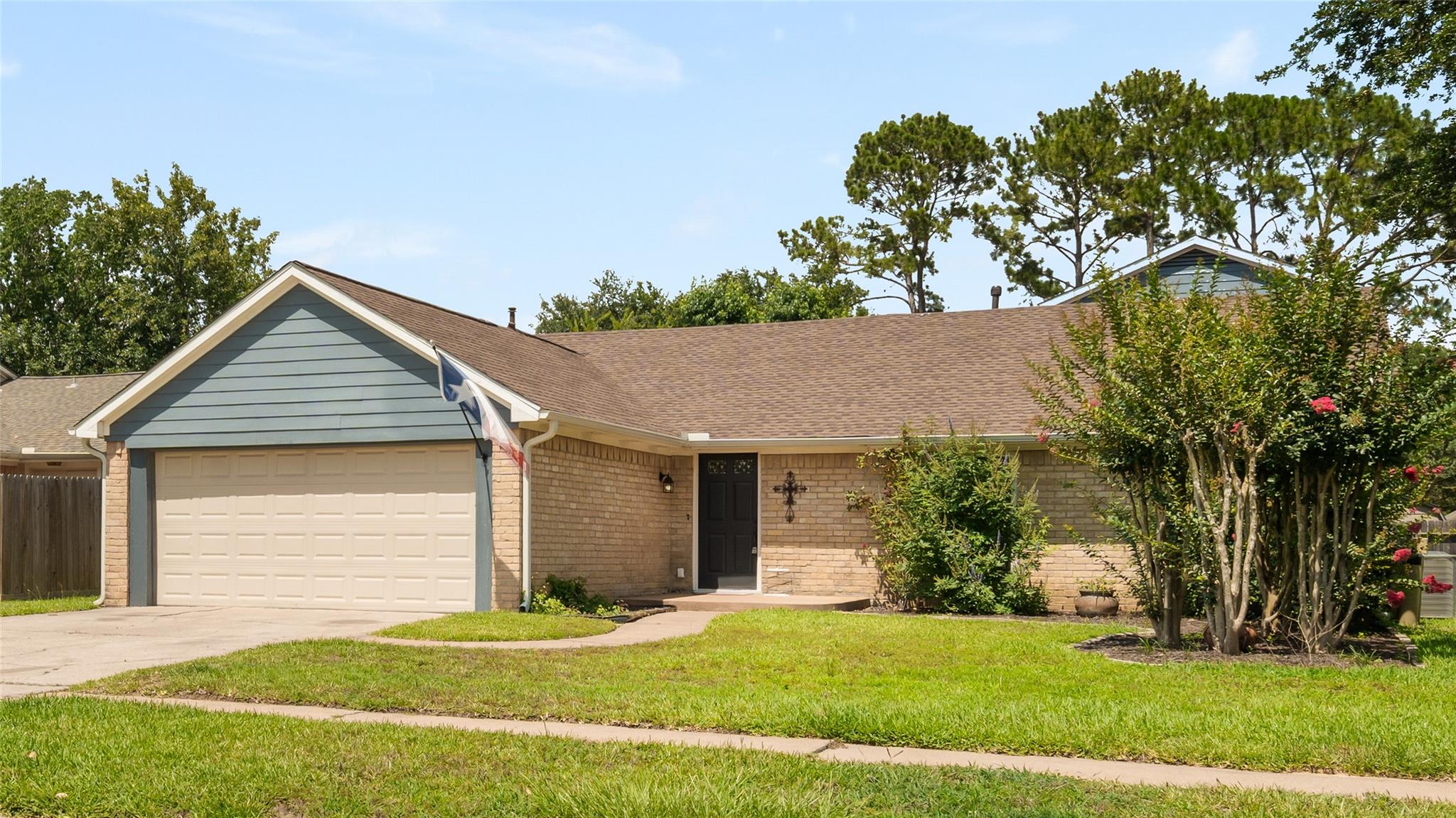 15619 Boulder Oaks Dr, Houston, TX 77084 photo