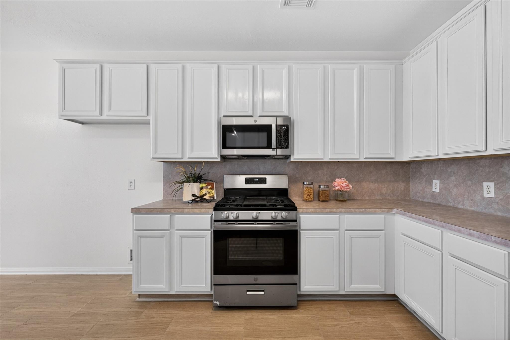 13910 Sunset View Dr, Houston, TX 77083 photo