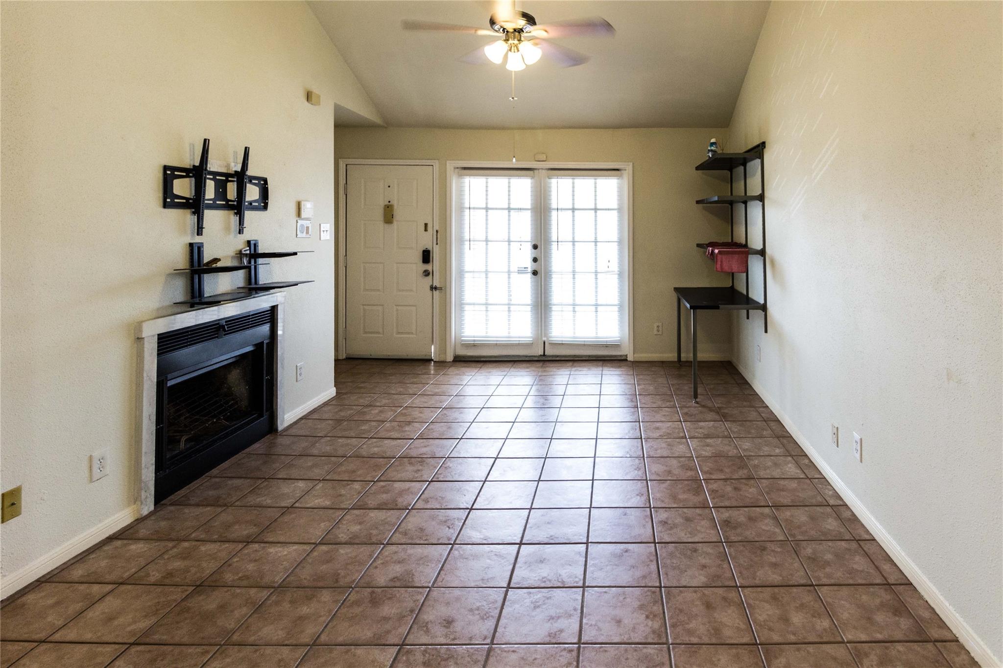 2121 El Paseo Street 1706, Houston, TX 77054 photo