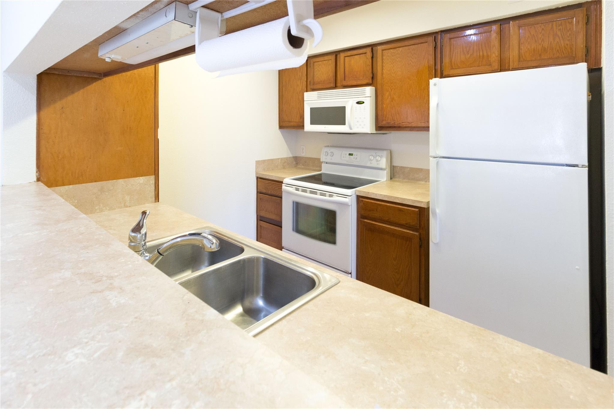 2121 El Paseo Street 1706, Houston, TX 77054 photo