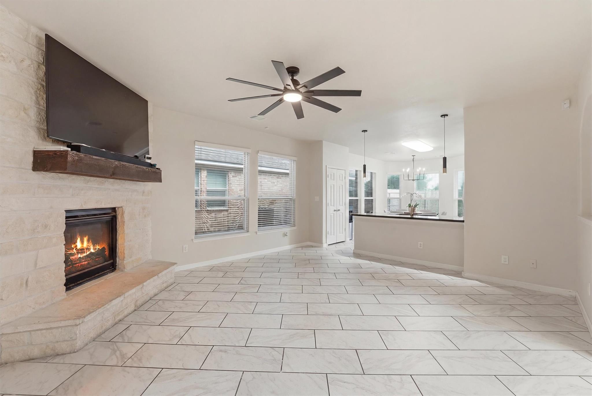 4743 Bay Vista Dr, Baytown, TX 77523 photo