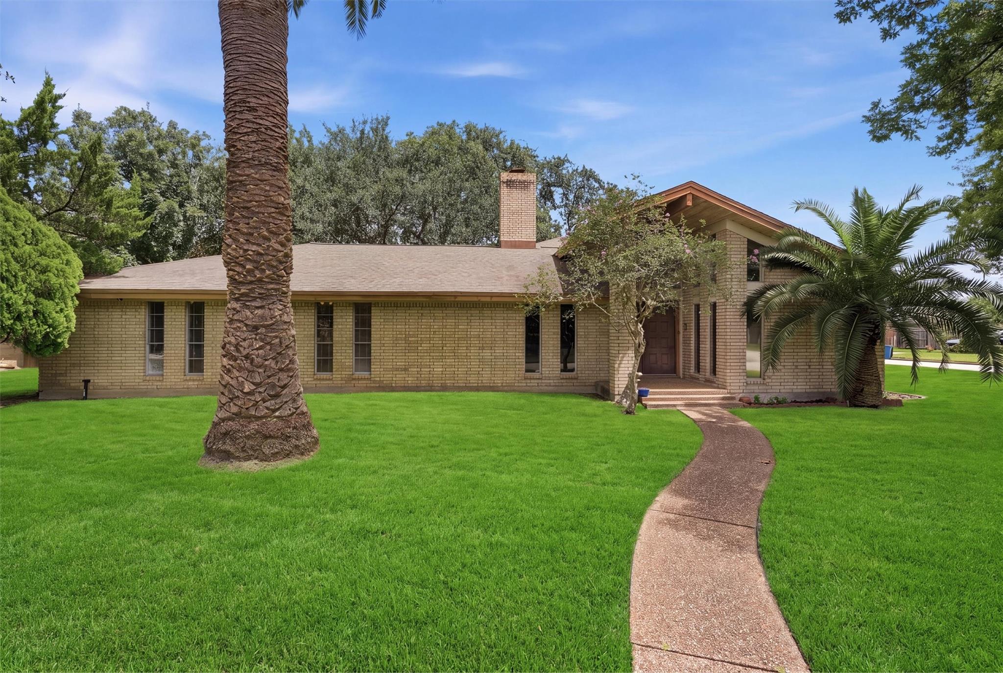 1502 20 Ave, Texas City, TX 77590 photo