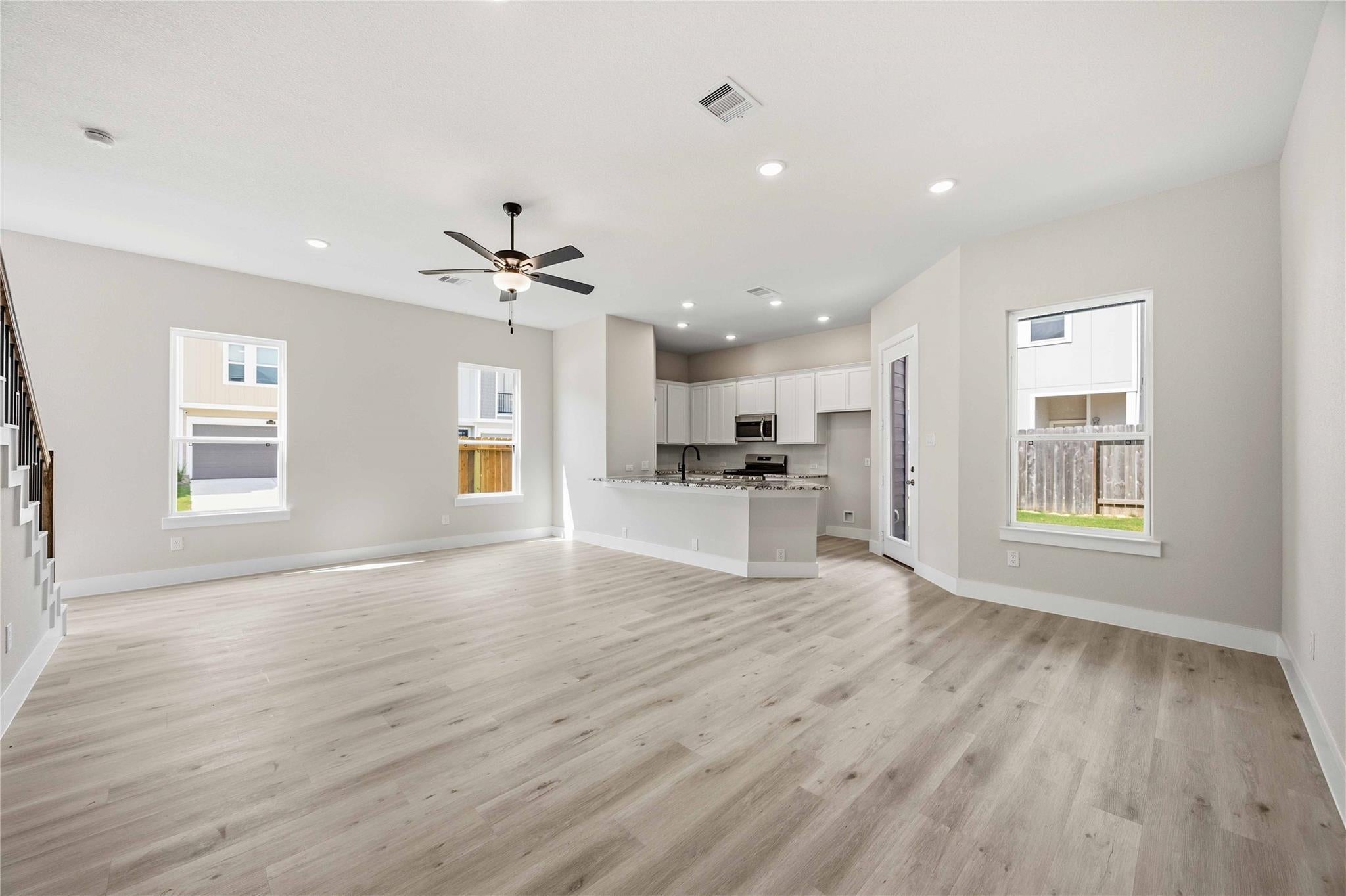 13218 Opera Dr, Houston, TX 77047 photo