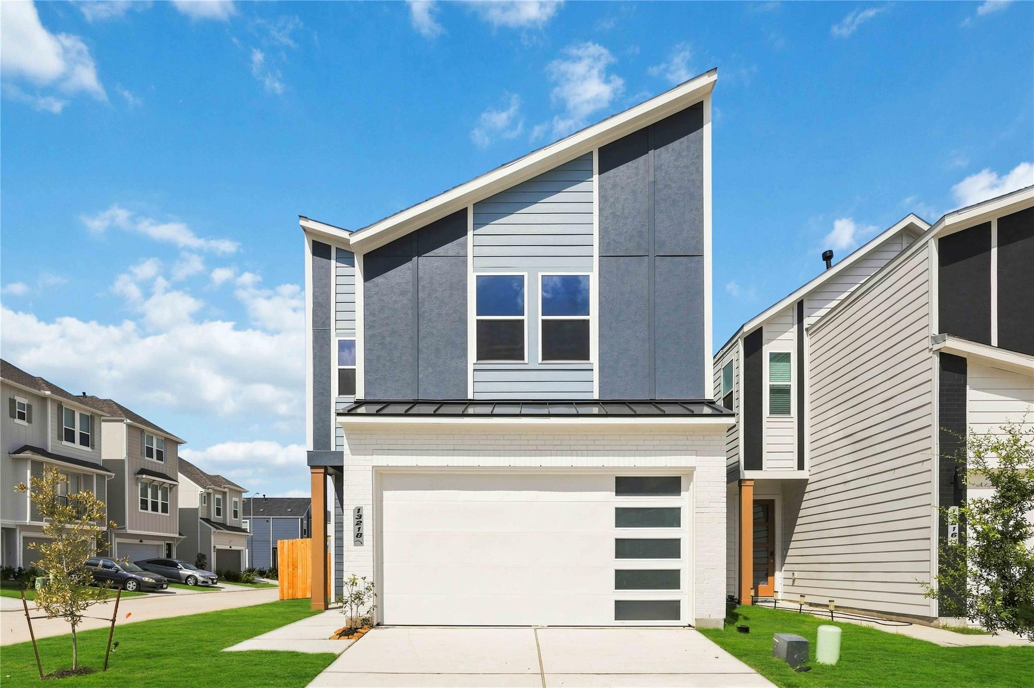 13218 Opera Dr, Houston, TX 77047