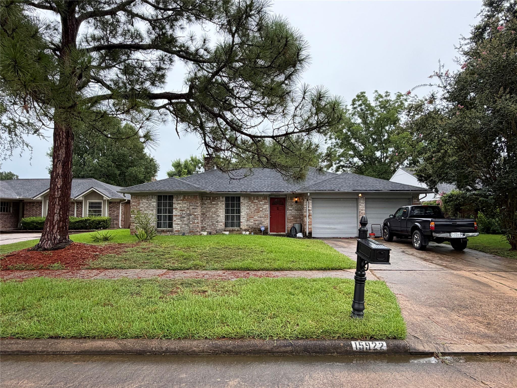 15922 Dunmoor Dr, Houston, TX 77059
