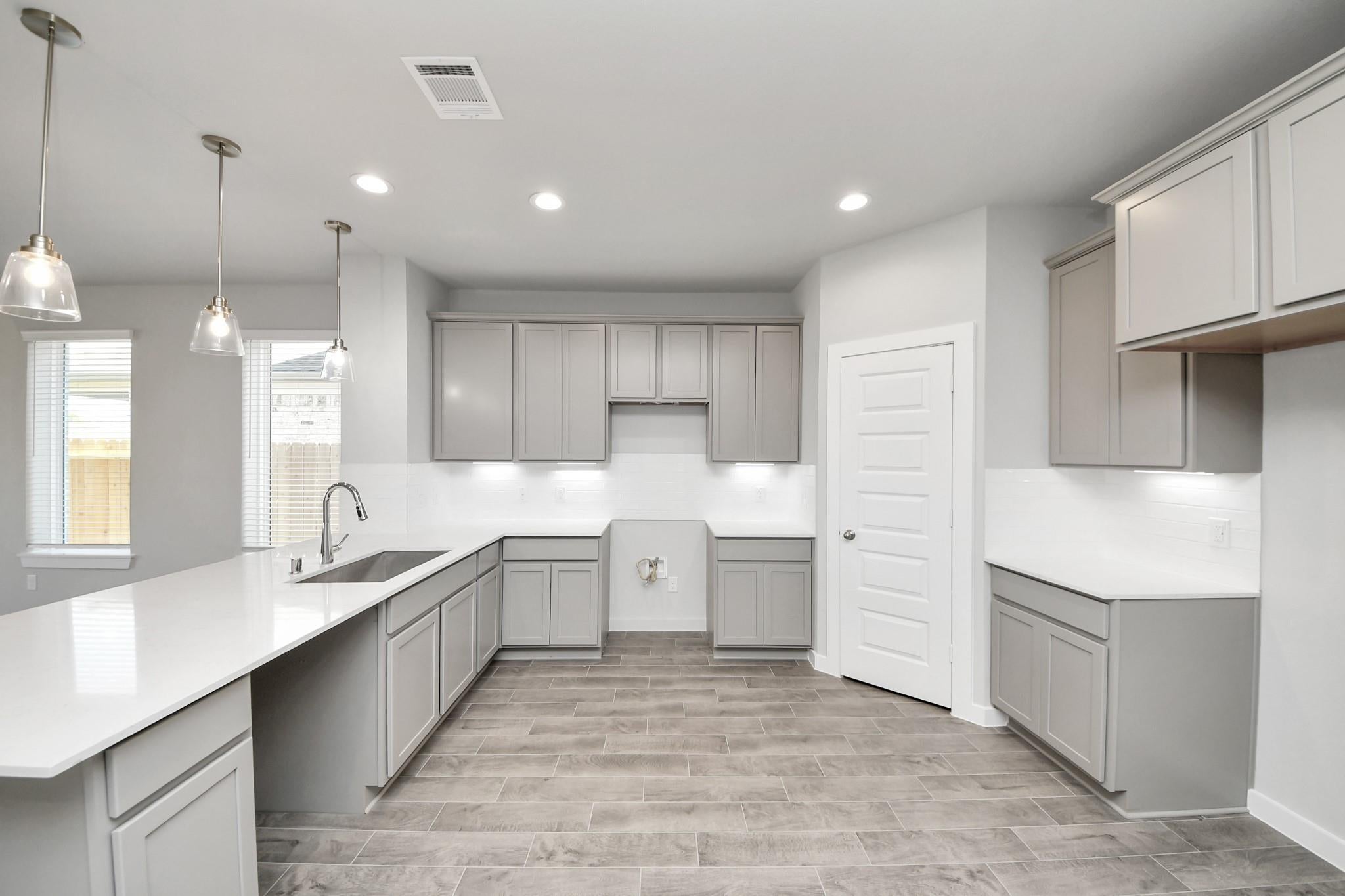 26359 Viva Dr, Magnolia, TX 77355 photo