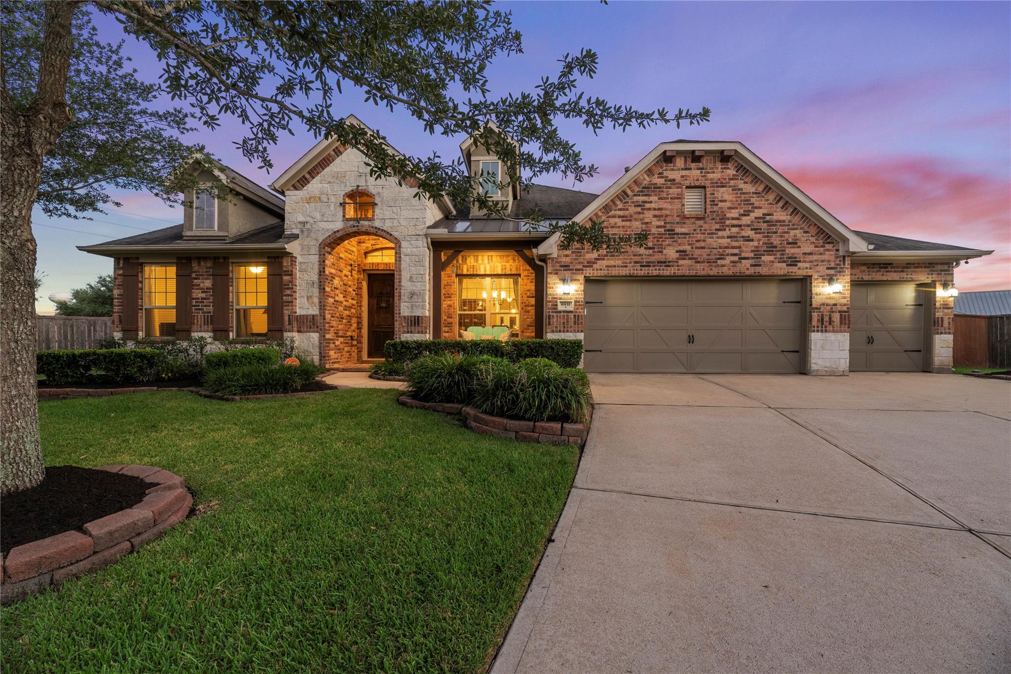 8931 Wandering Willow Dr, Richmond, TX 77406