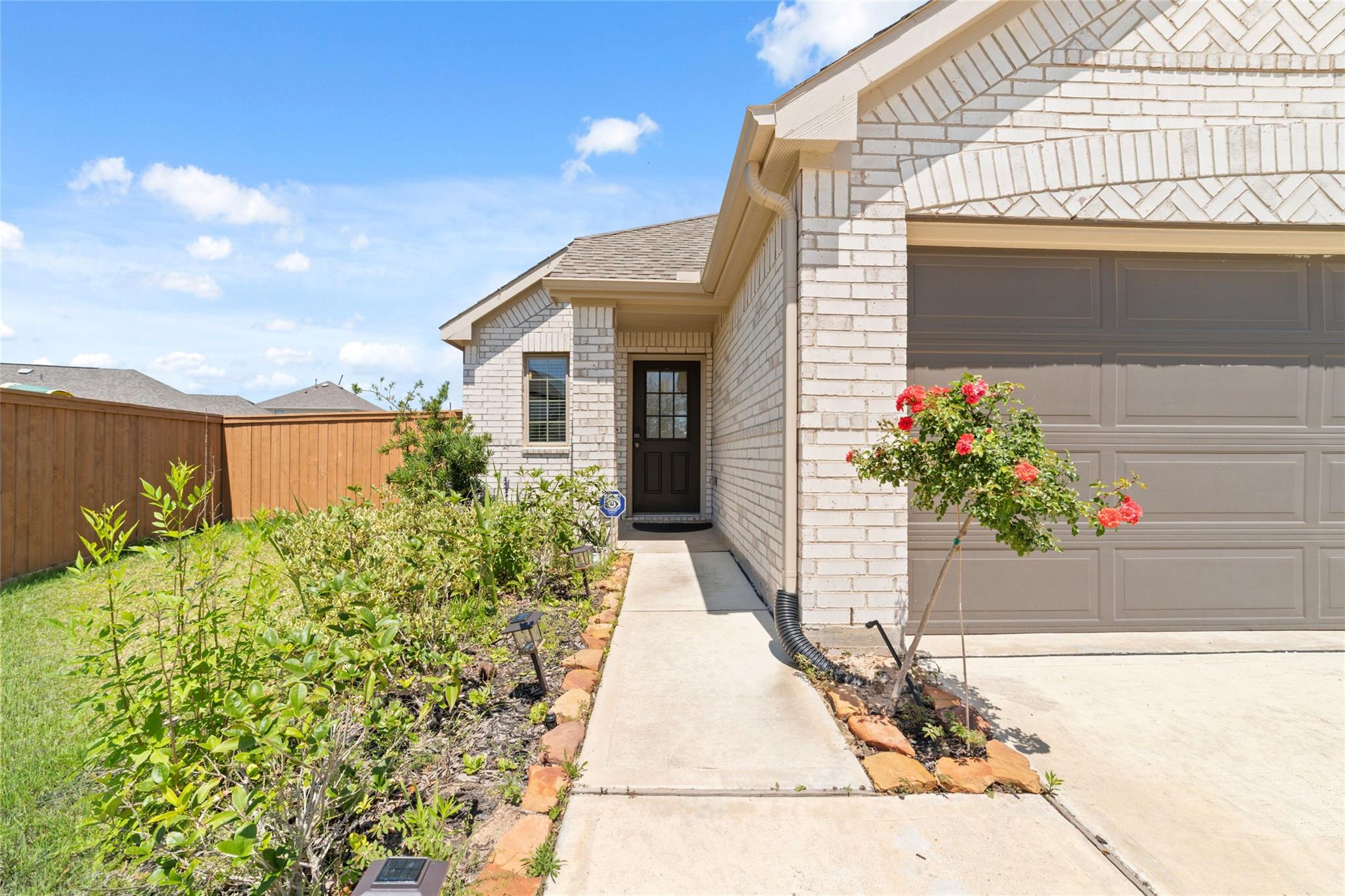 8326 Royal Breeze Dr, Cypress, TX 77433 photo