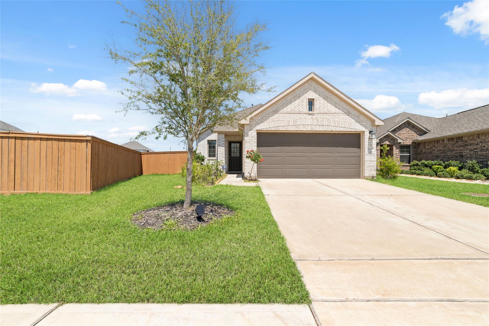 8326 Royal Breeze Dr, Cypress, TX 77433 photo
