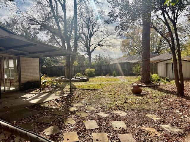 2023 Westlake Rd, Houston, TX 77062 photo
