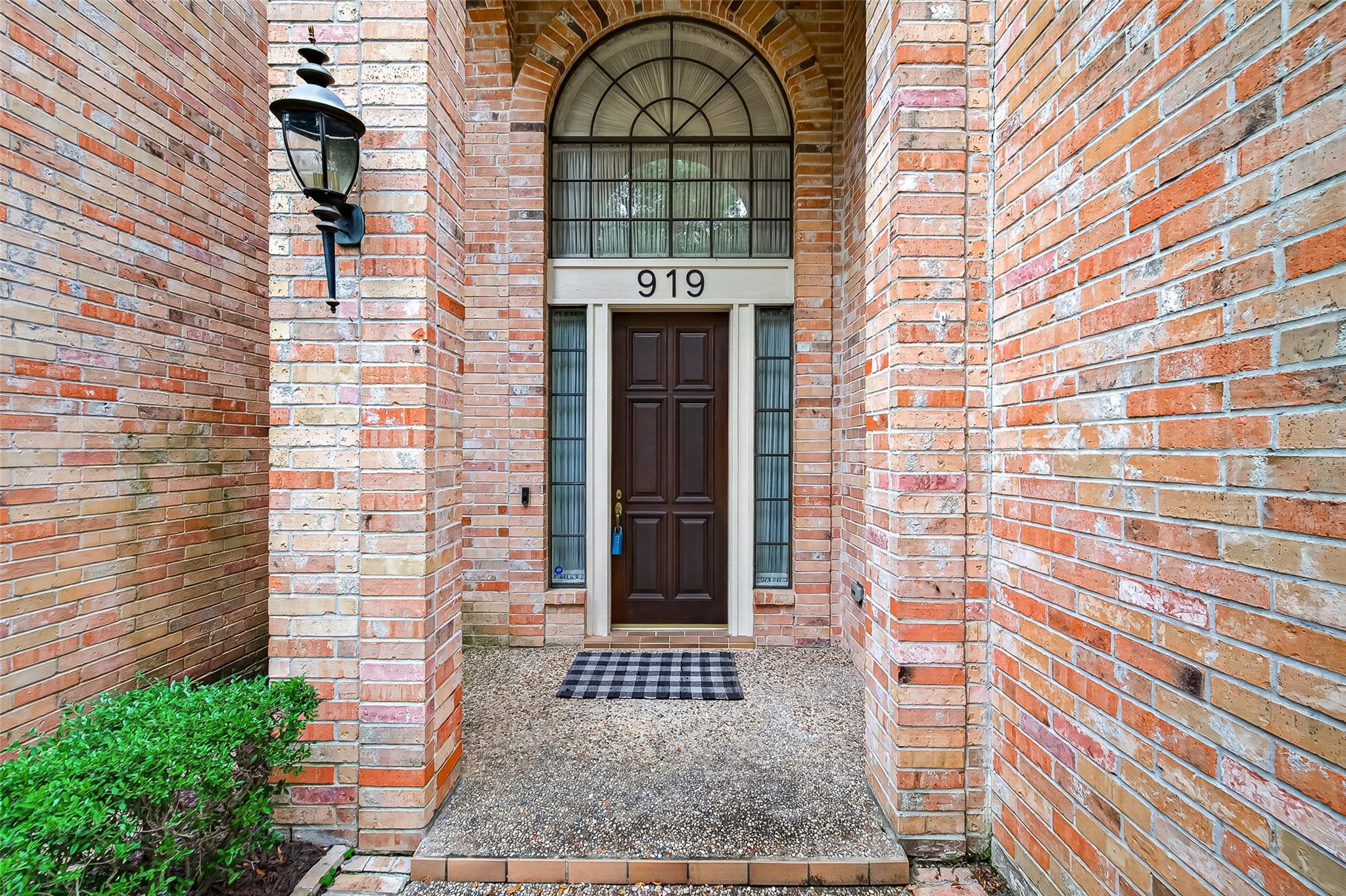 919 Ivy Parkway Dr, Houston, TX 77077 photo
