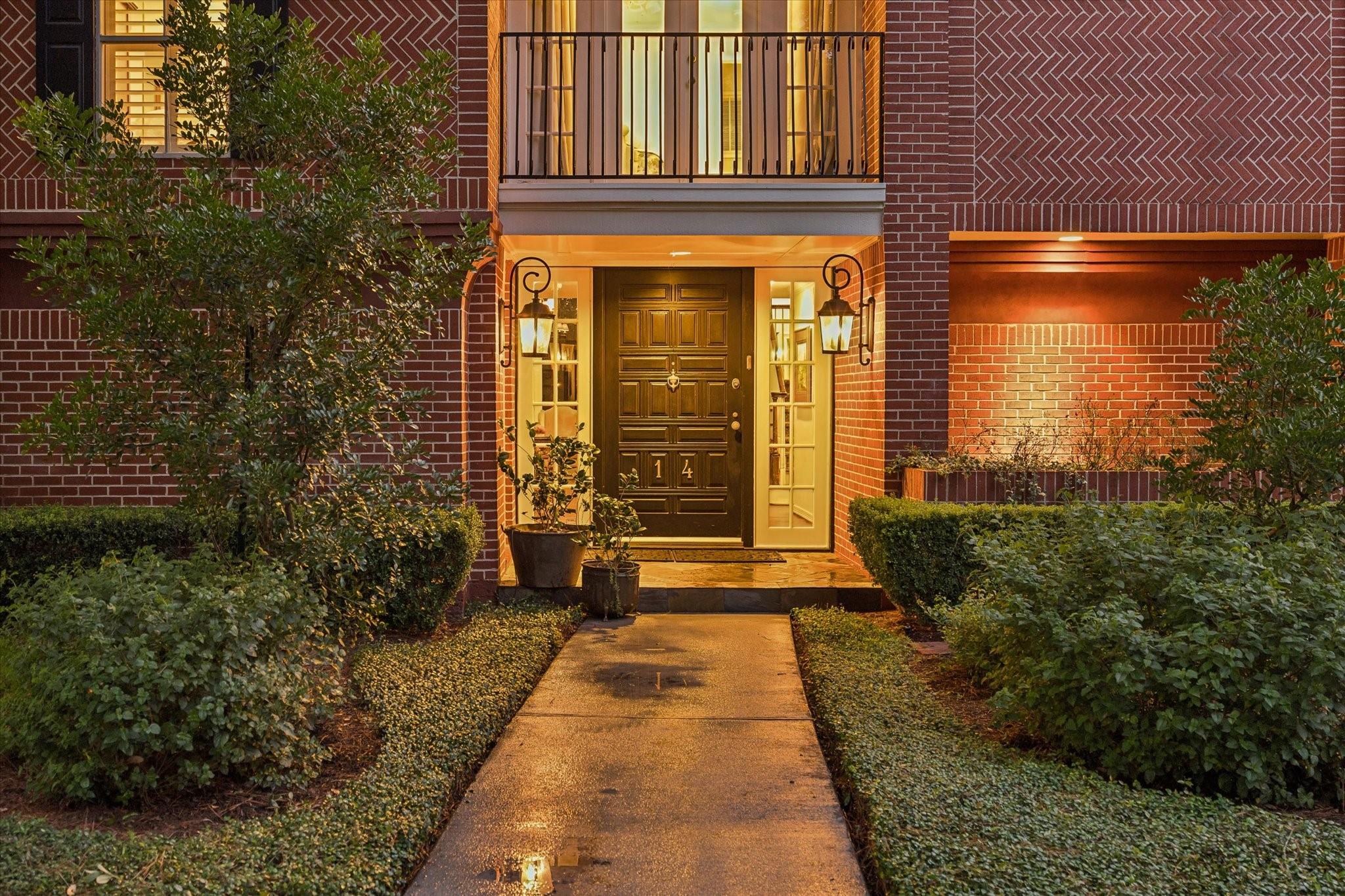 14 Stonegate Dr, Houston, TX 77024 photo