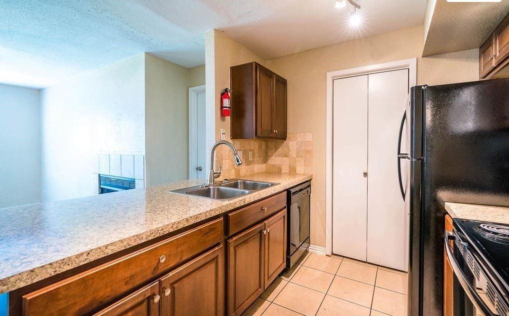 3900 Woodchase Dr #63, Houston, TX 77042 photo