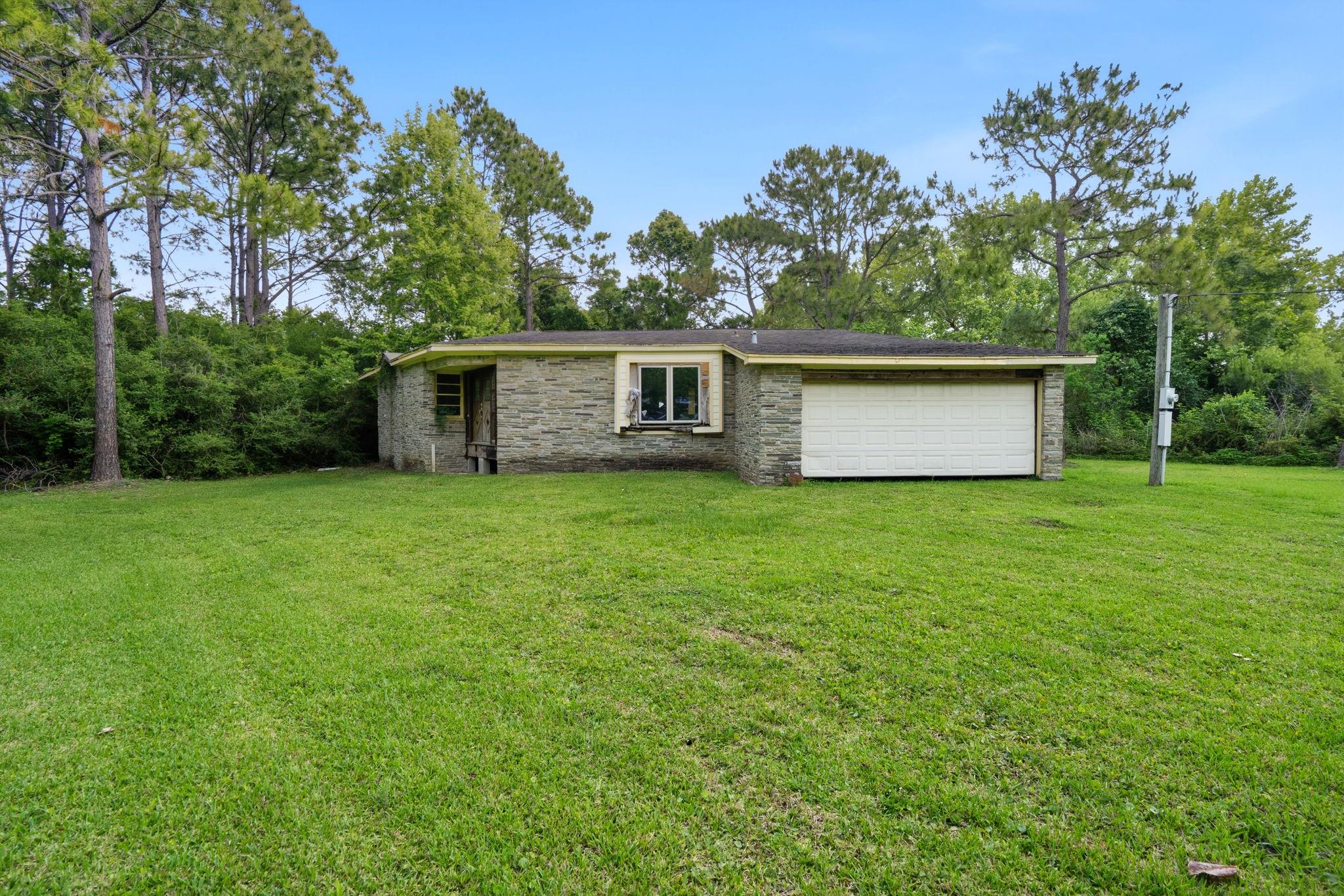 4931 Avenue T, Santa Fe, TX 77510