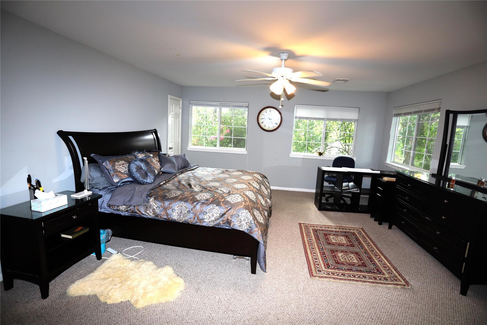 4912 Bellaire Blvd, Bellaire, TX 77401 photo