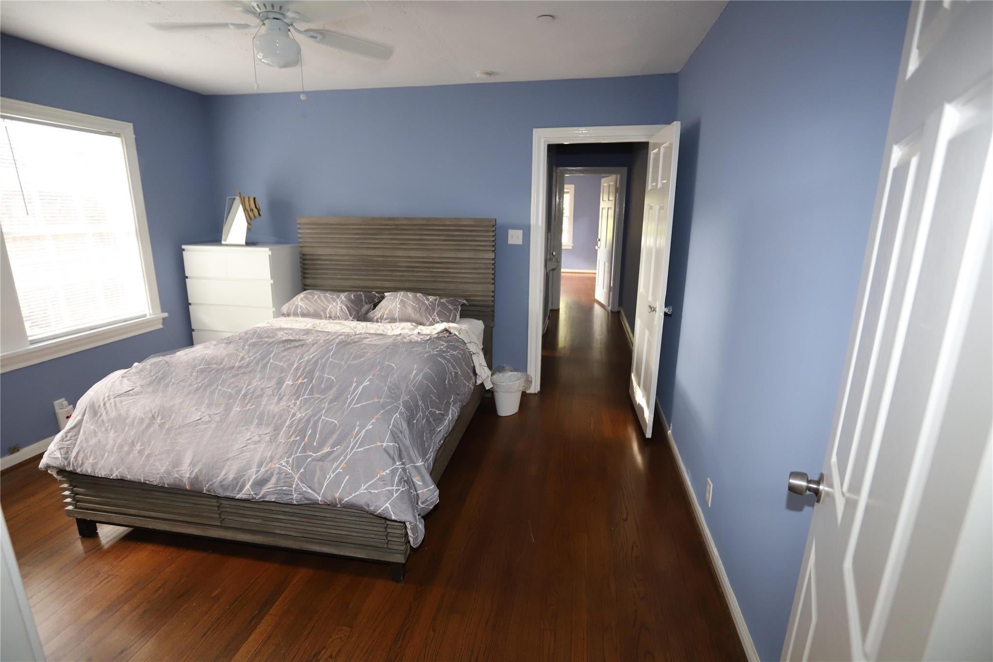 4912 Bellaire Blvd, Bellaire, TX 77401 photo