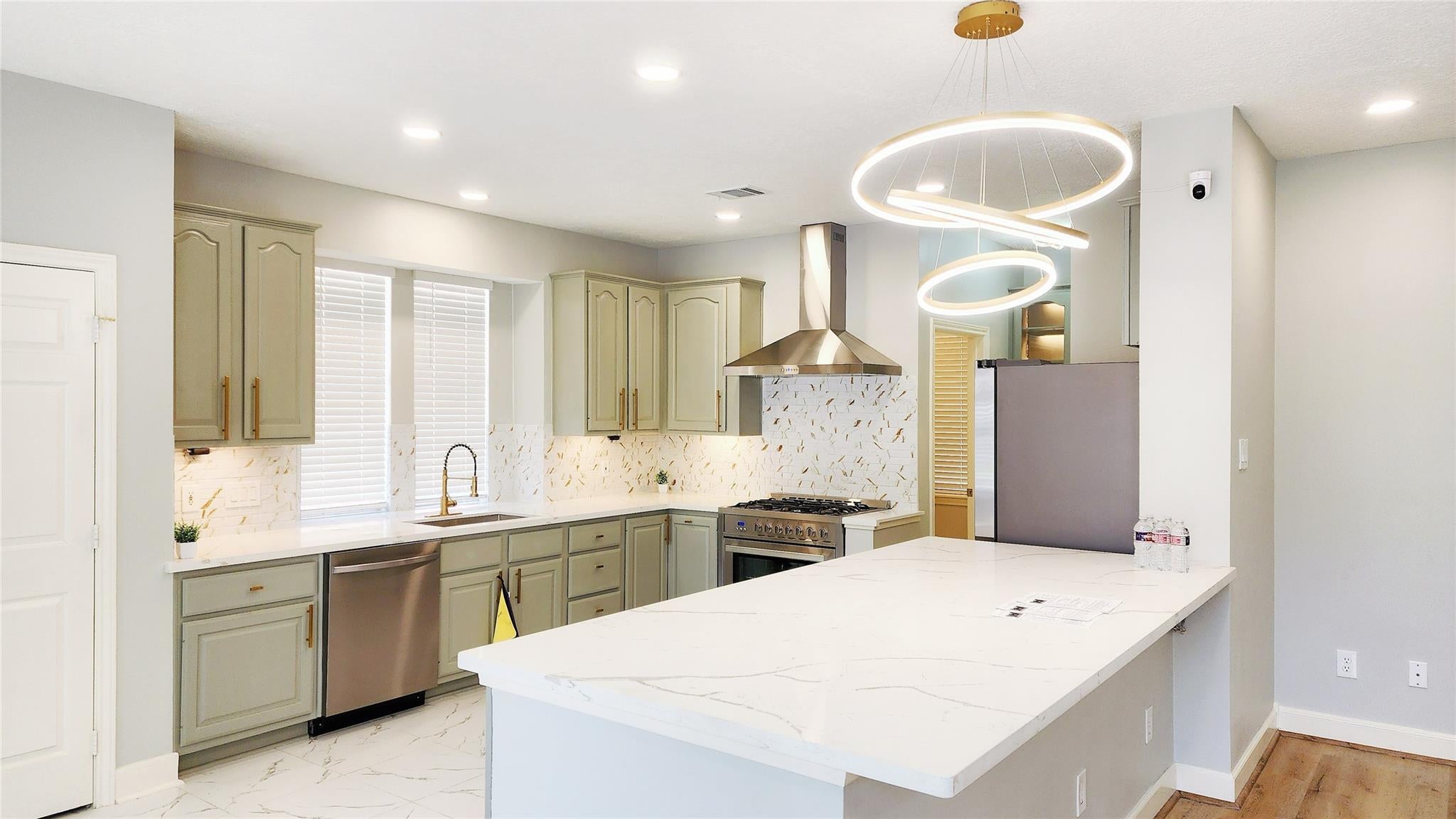 5818 Wilkins Ln, Sugar Land, TX 77479 photo