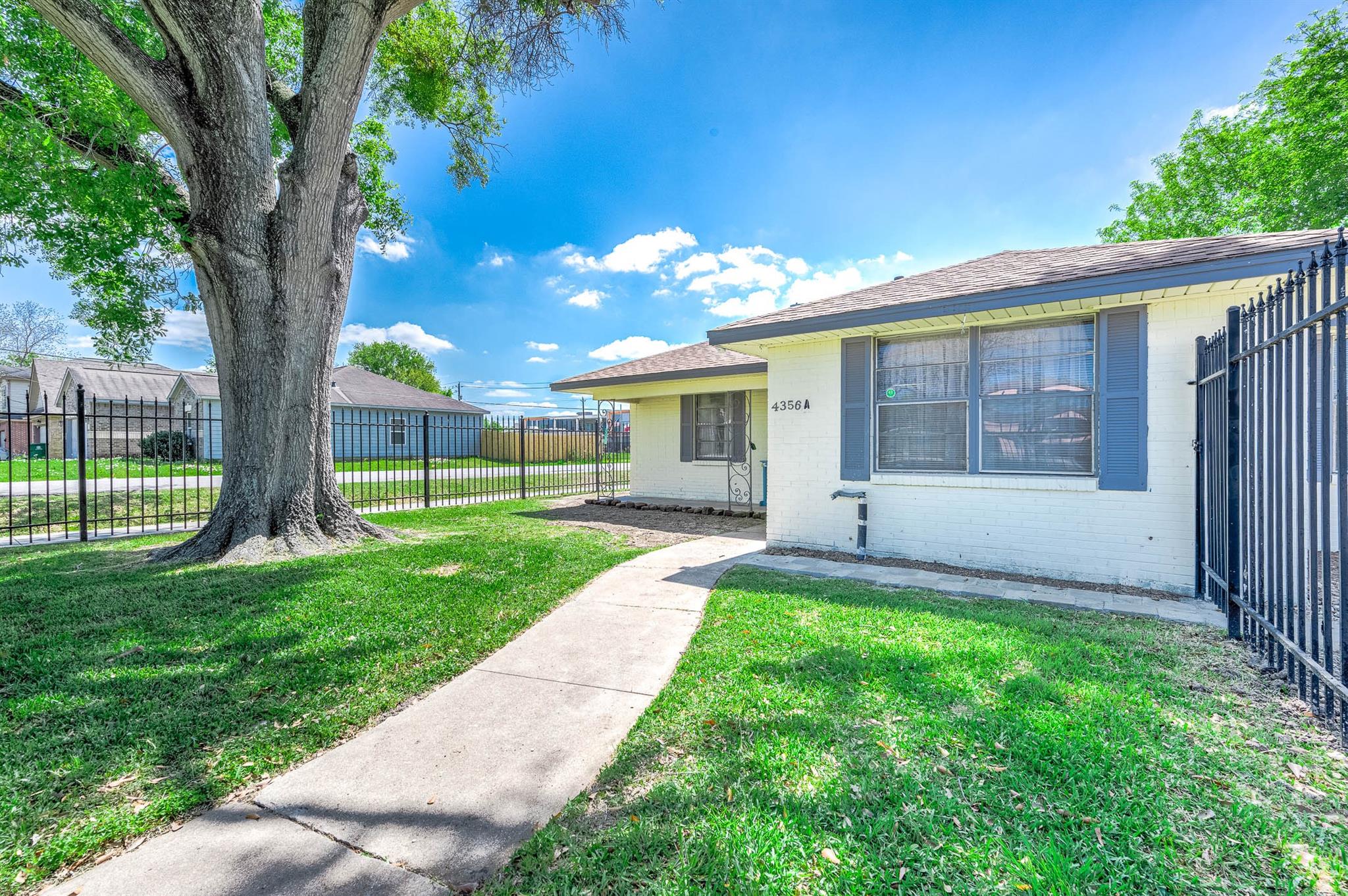 4356 Phlox St, Houston, TX 77051