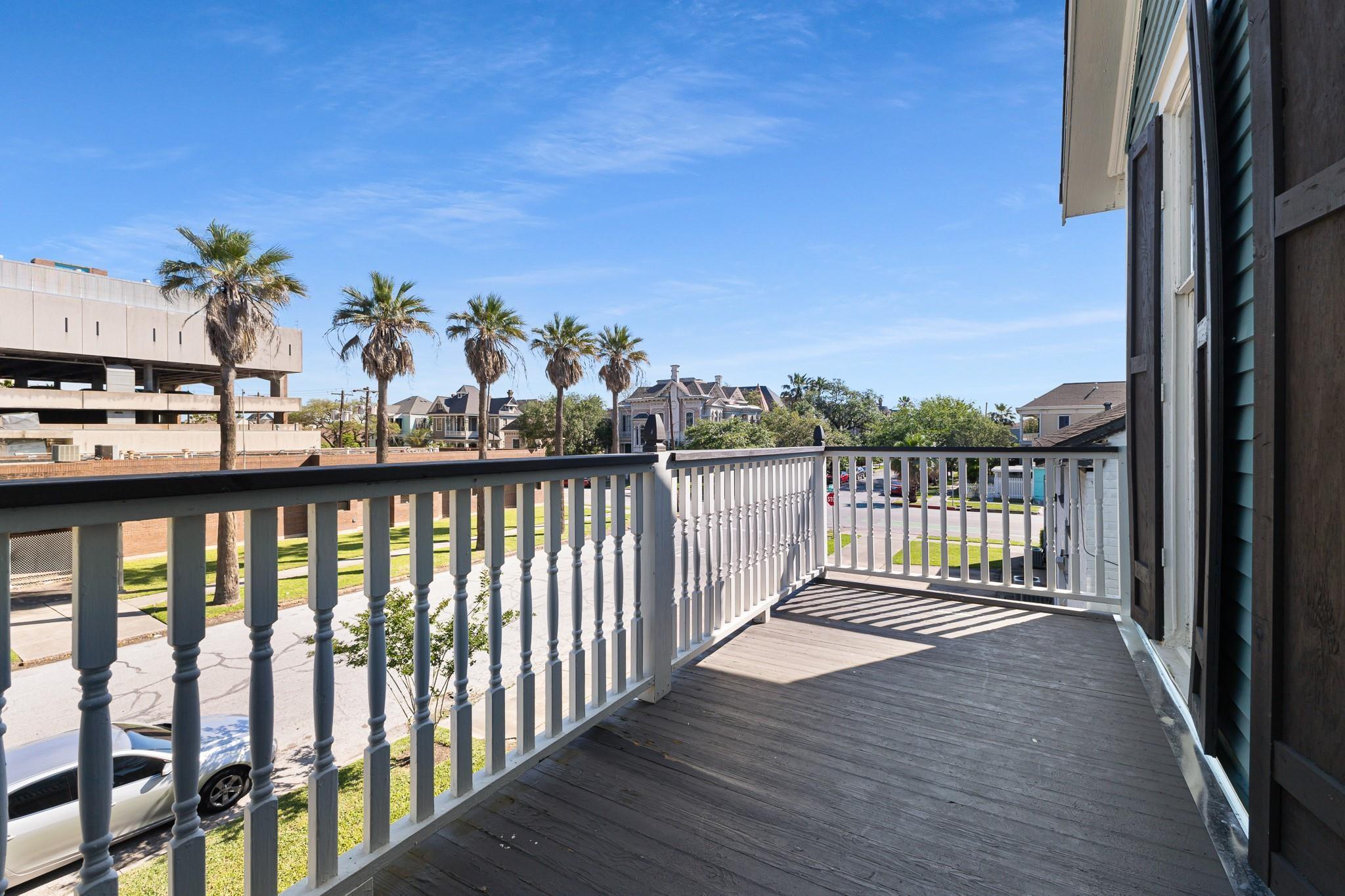 1911 Sealy St, Galveston, TX 77550 photo