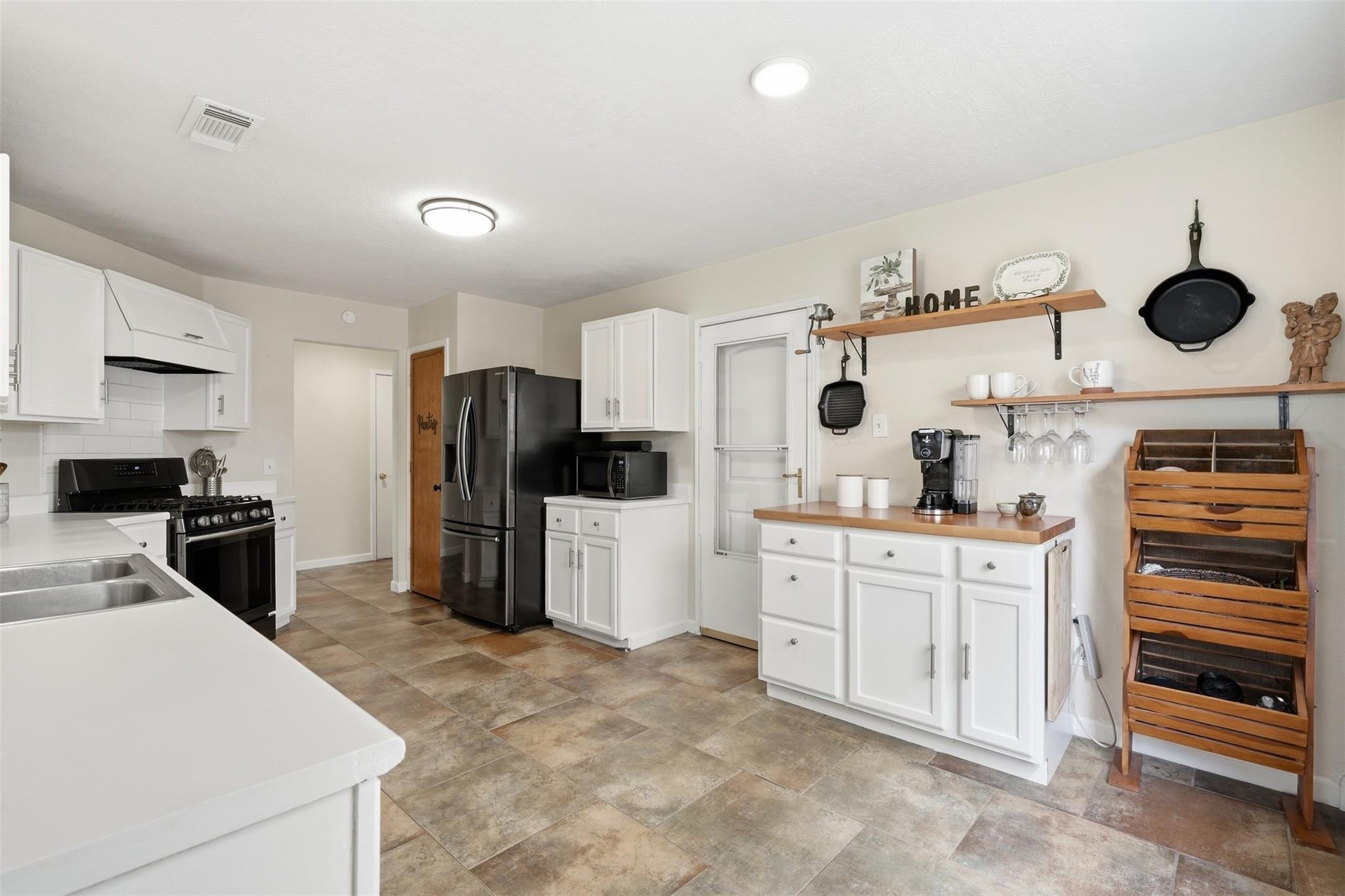 807 Oak West Dr, Houston, TX 77073 photo