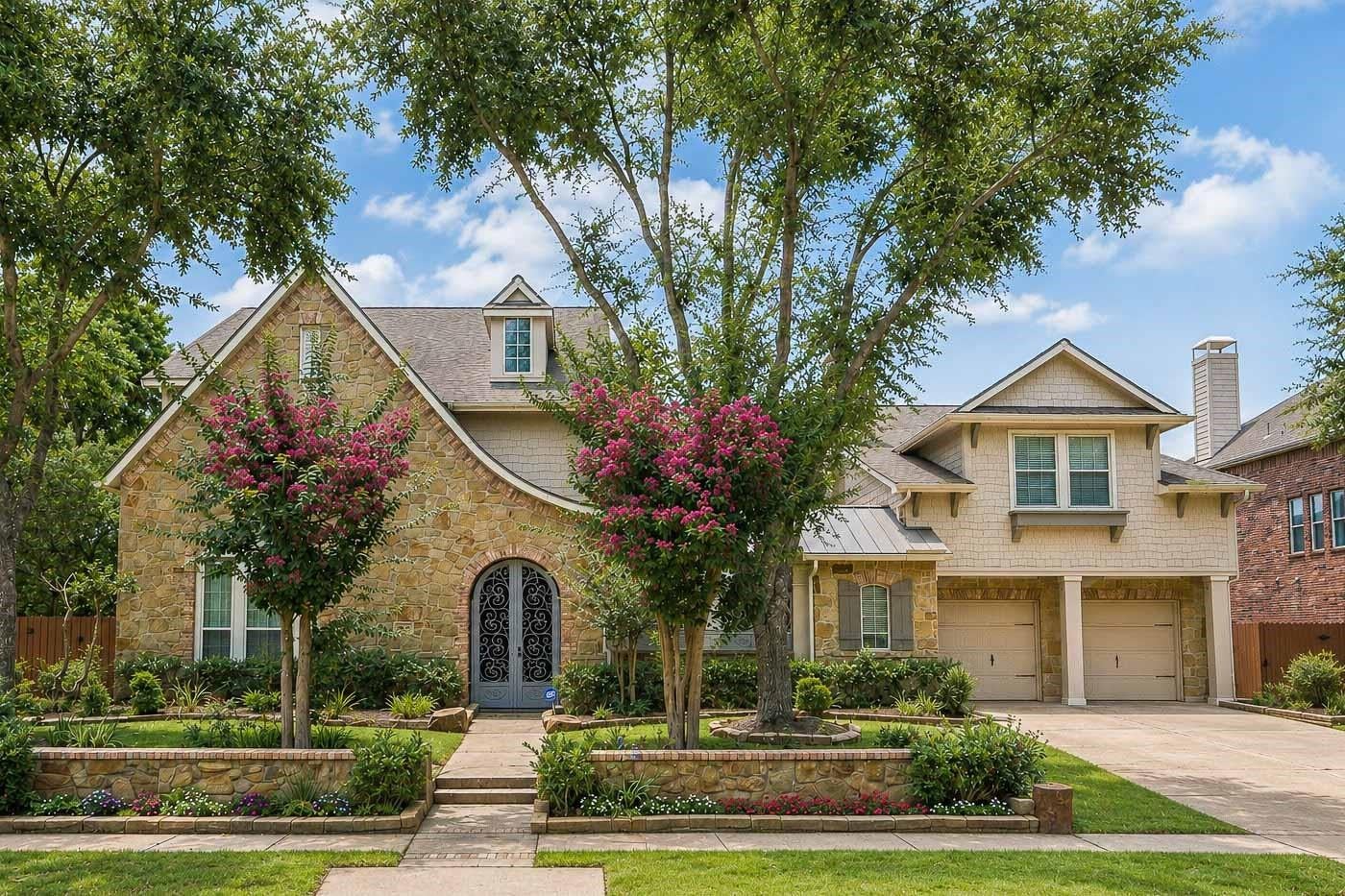 7522 Mulrain Dr, Sugar Land, TX 77479