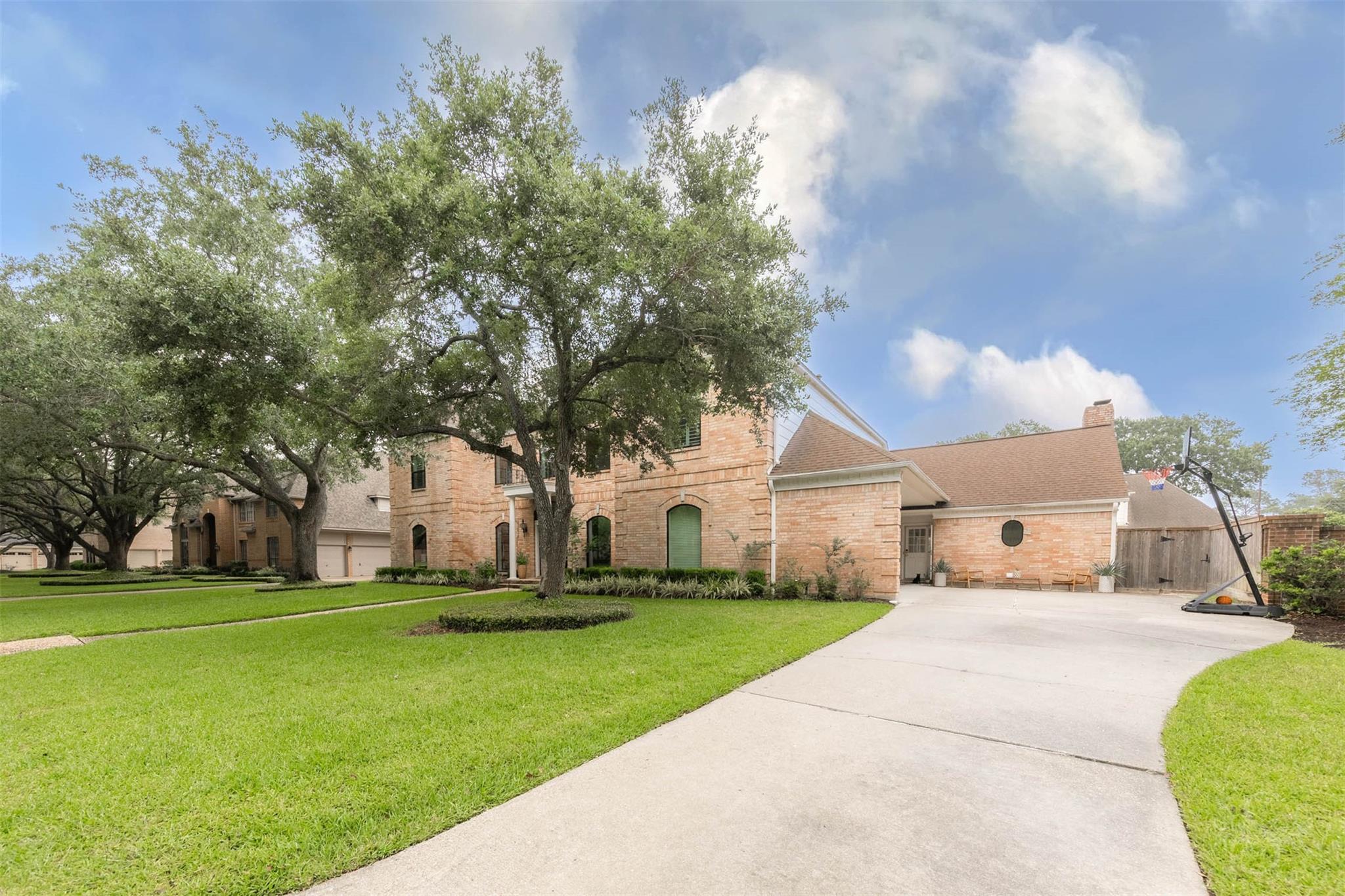 1519 Pebble Chase Dr, Katy, TX 77450 photo
