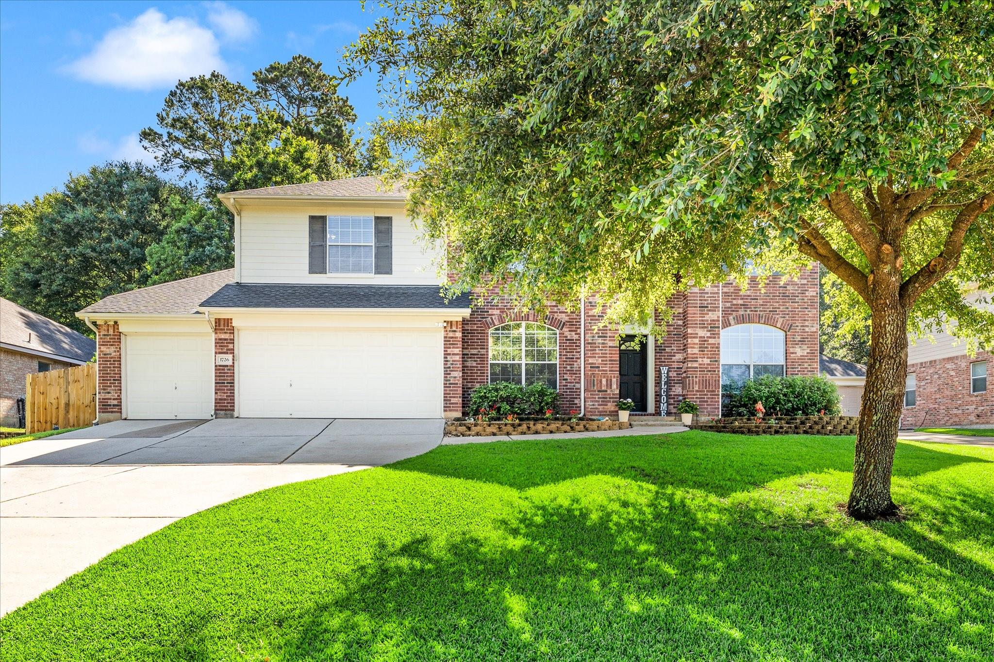 1726 Summergate Dr, Conroe, TX 77304
