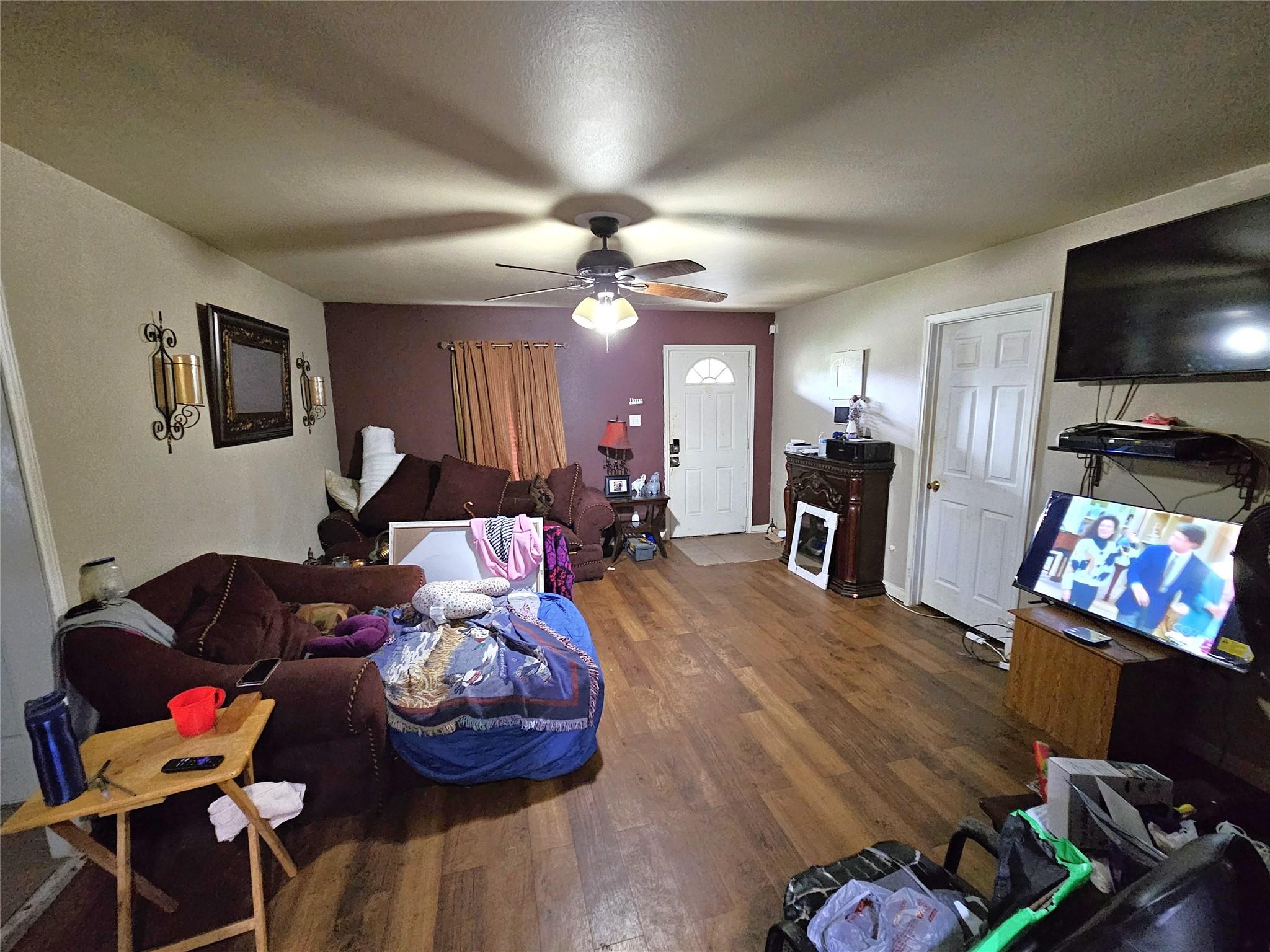 8121 Livingston St, Houston, TX 77051 photo