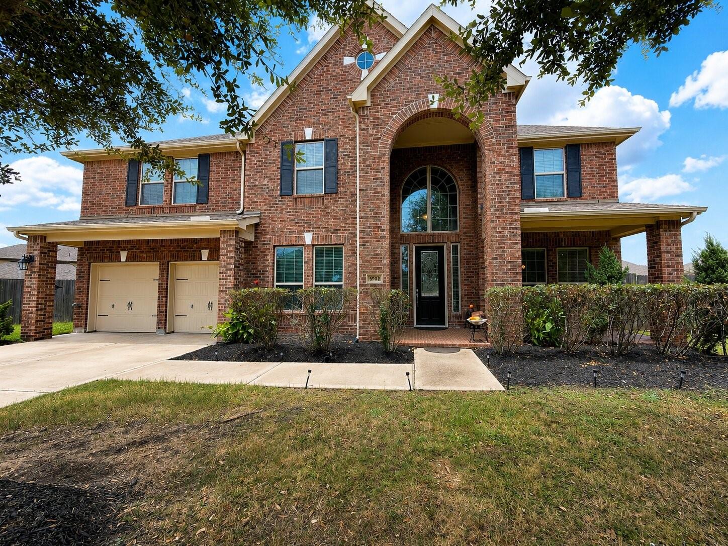 5903 Rose Quartz Ln, Richmond, TX 77469