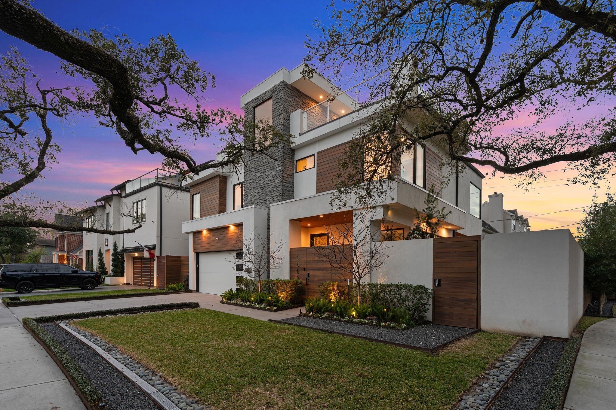 3002 Ferndale St, Houston, TX 77098