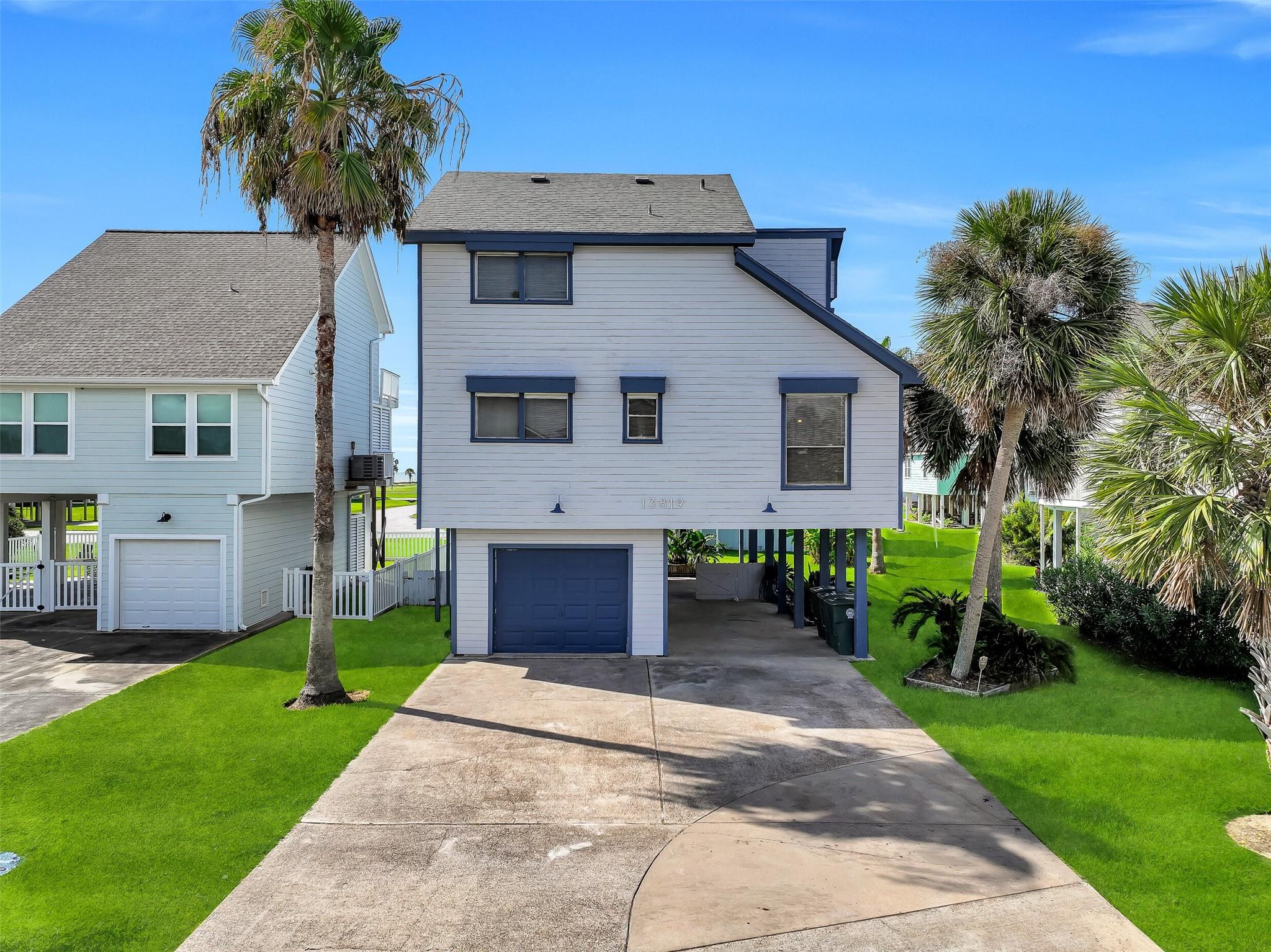 13819 San Domingo Dr, Galveston, TX 77554 photo