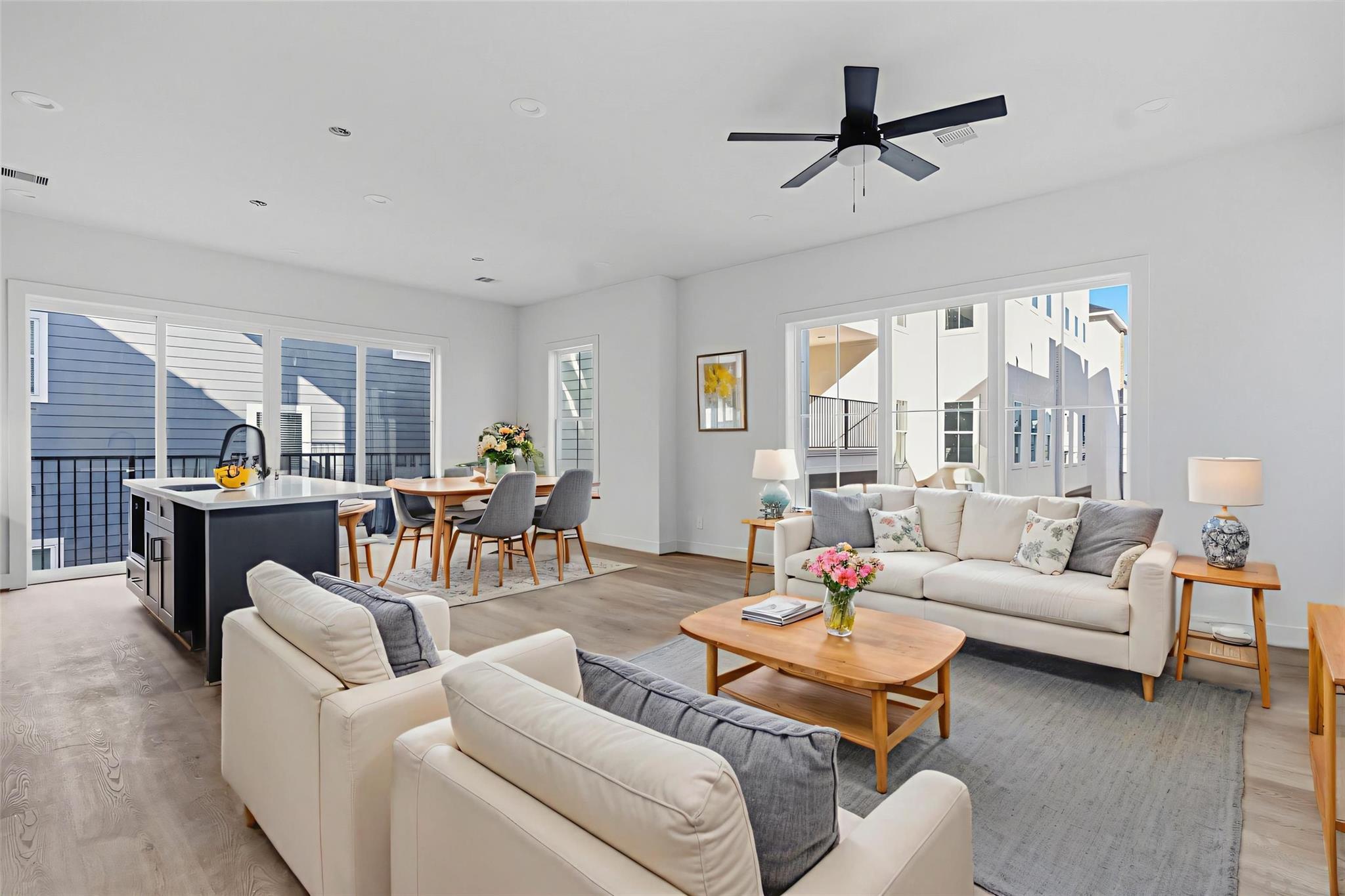 1140 W 16 St, Houston, TX 77008 photo